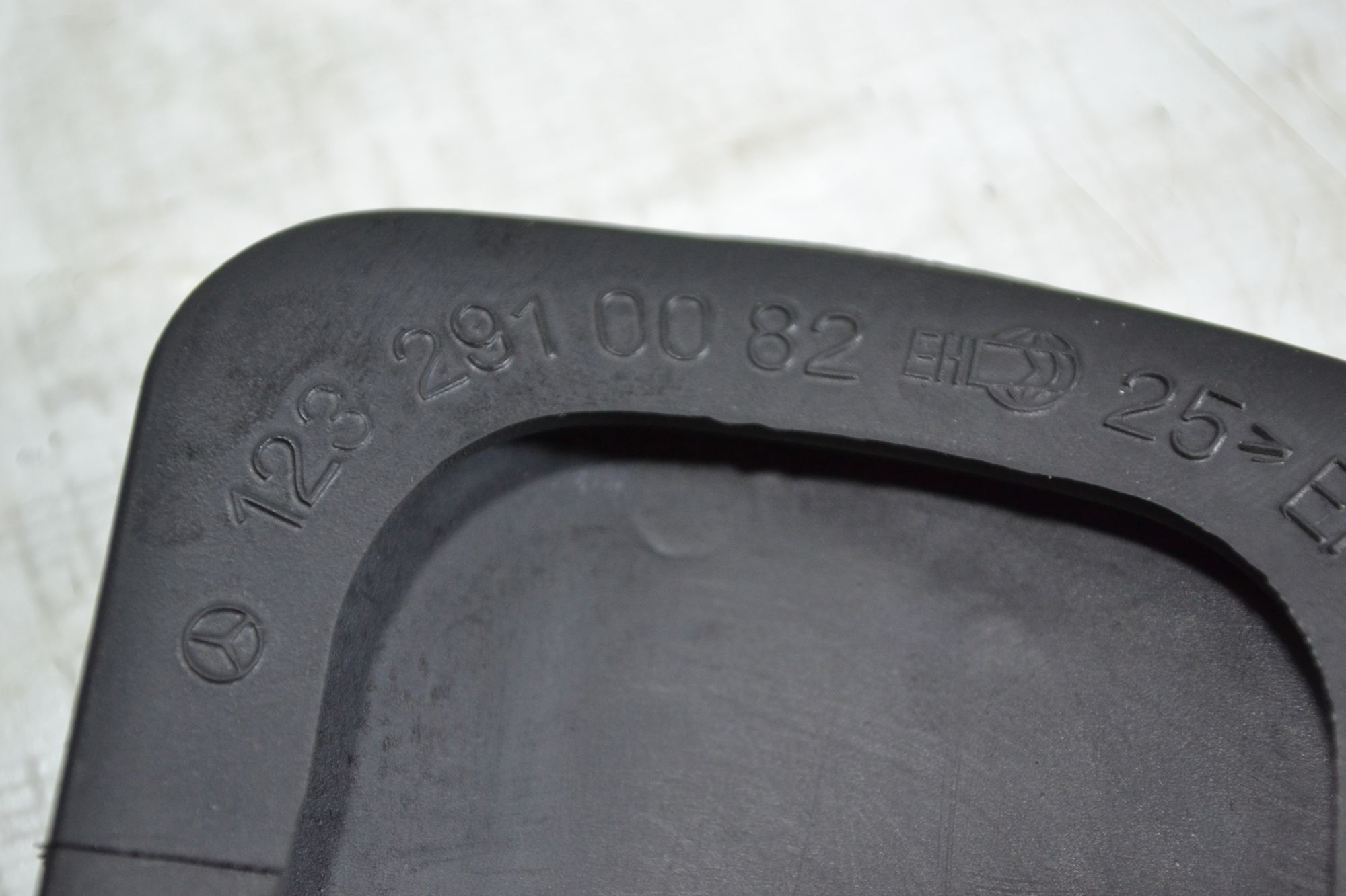 https://ycs.partsauto.market/partsauto-images/thmbs/userImages/b7628e092085f1f91467af1afb6e7630/part/a4c4f03a-8f92-44b6-ac50-48e22638190b_1780900277015.jpg