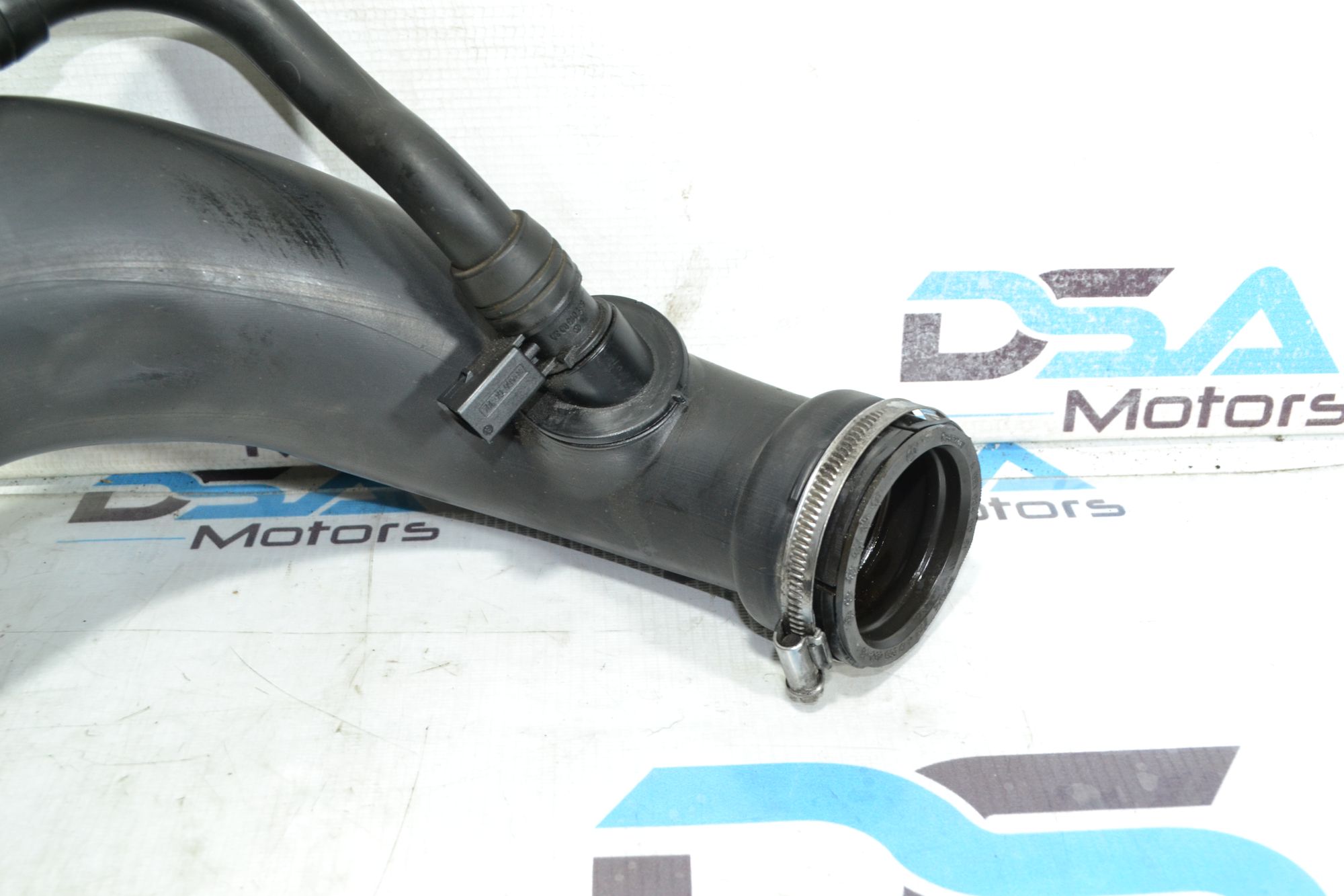 https://ycs.partsauto.market/partsauto-images/thmbs/userImages/b7628e092085f1f91467af1afb6e7630/part/a4d90838-9d92-49e0-8a43-f862d2a191e7_1783491419034.jpg