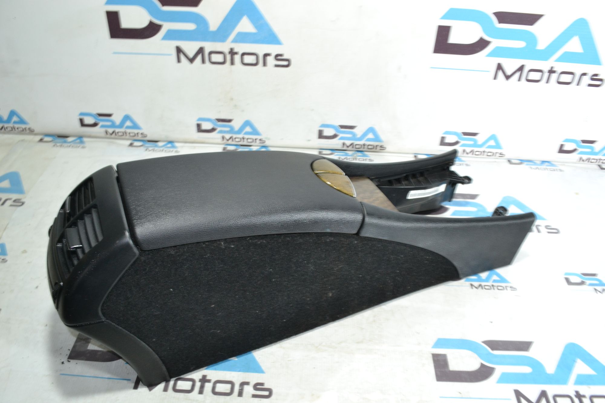 https://ycs.partsauto.market/partsauto-images/thmbs/userImages/b7628e092085f1f91467af1afb6e7630/part/a529ddf1-1c79-410f-8db5-79f5fde28833_1780918286100.jpg