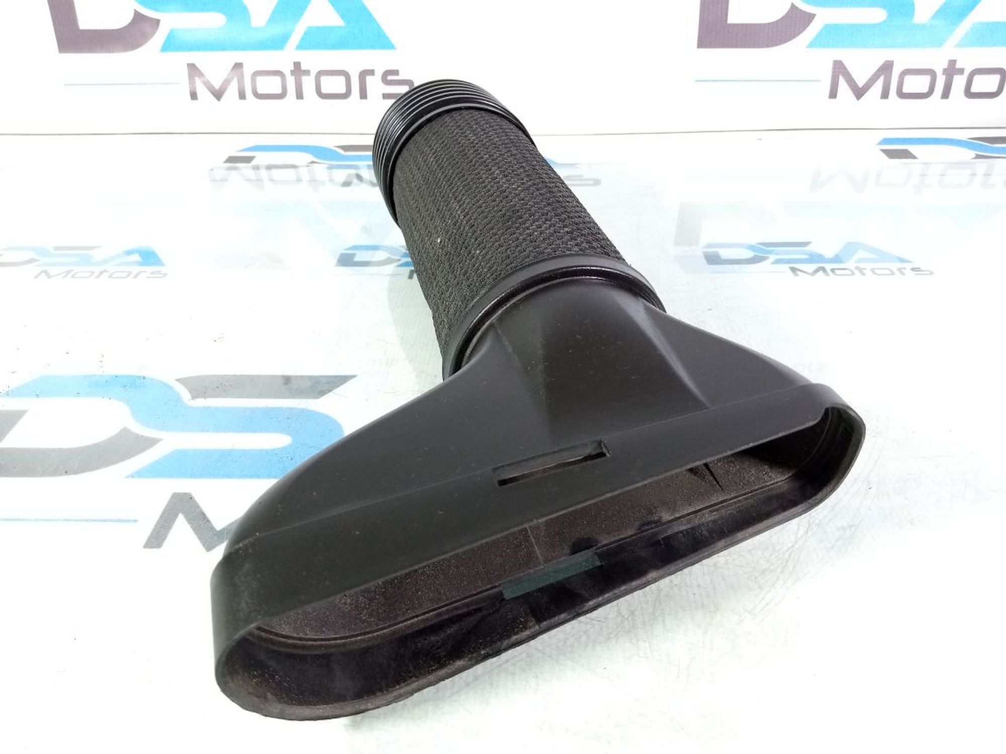 https://ycs.partsauto.market/partsauto-images/thmbs/userImages/b7628e092085f1f91467af1afb6e7630/part/a553f28e-e62d-4982-99fe-fe0faaaf3116_1744639647482.jpg