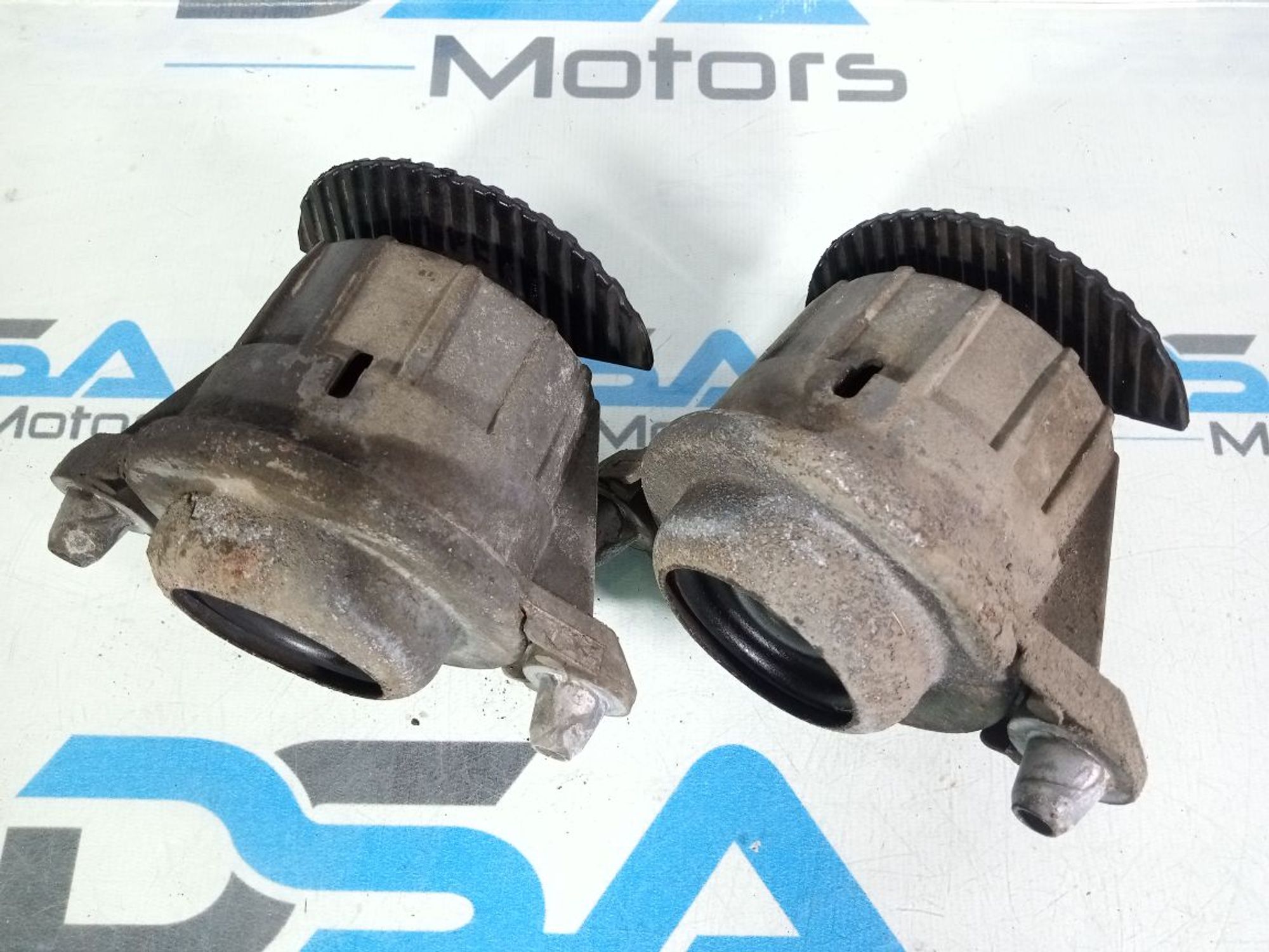 https://ycs.partsauto.market/partsauto-images/thmbs/userImages/b7628e092085f1f91467af1afb6e7630/part/a561591b-e695-4914-8e20-febc62b92117_1743947840874.jpg