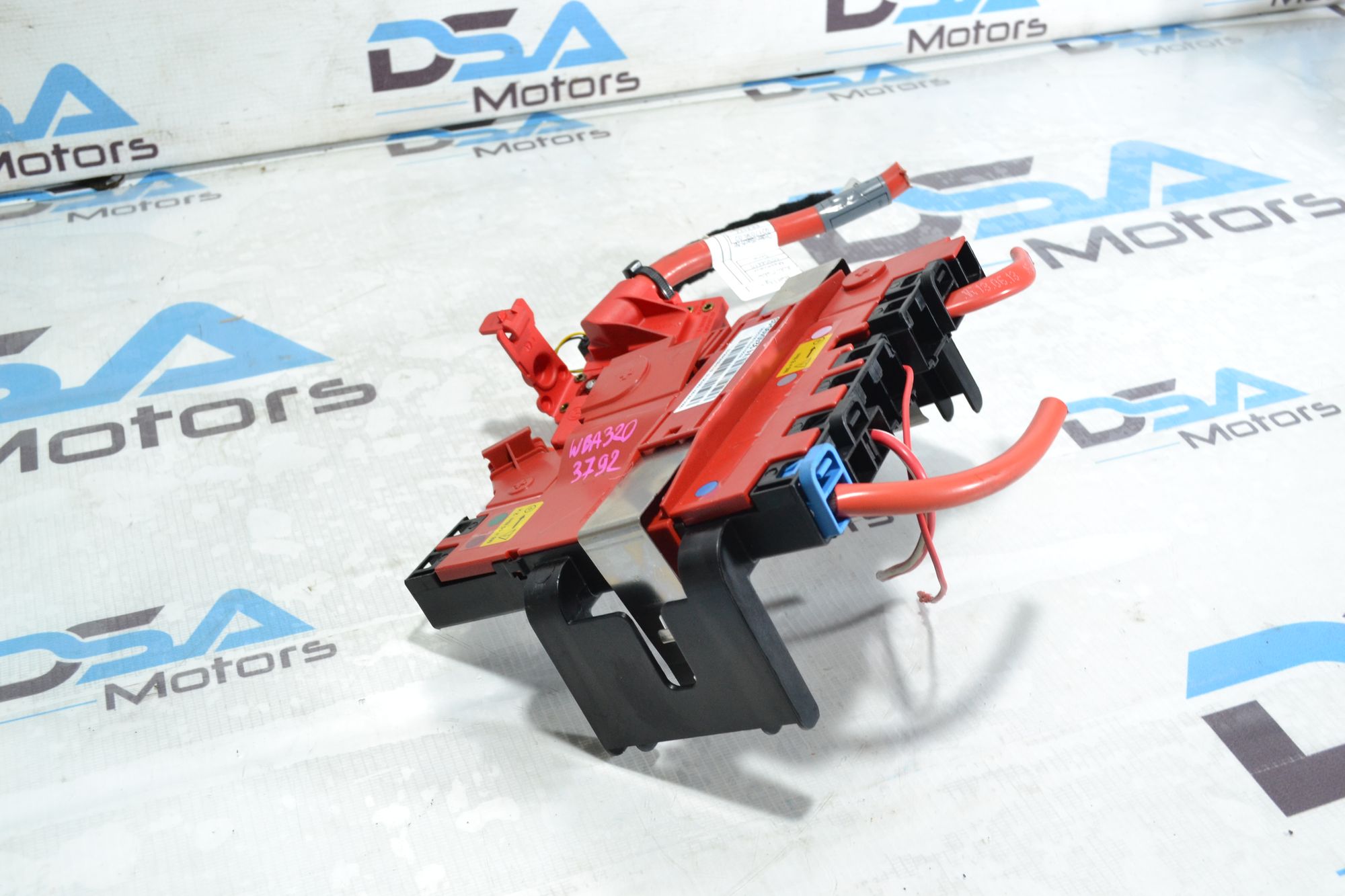 https://ycs.partsauto.market/partsauto-images/thmbs/userImages/b7628e092085f1f91467af1afb6e7630/part/a584f0fa-480e-494d-bb5e-2f77663b1370_1780041633717.jpg