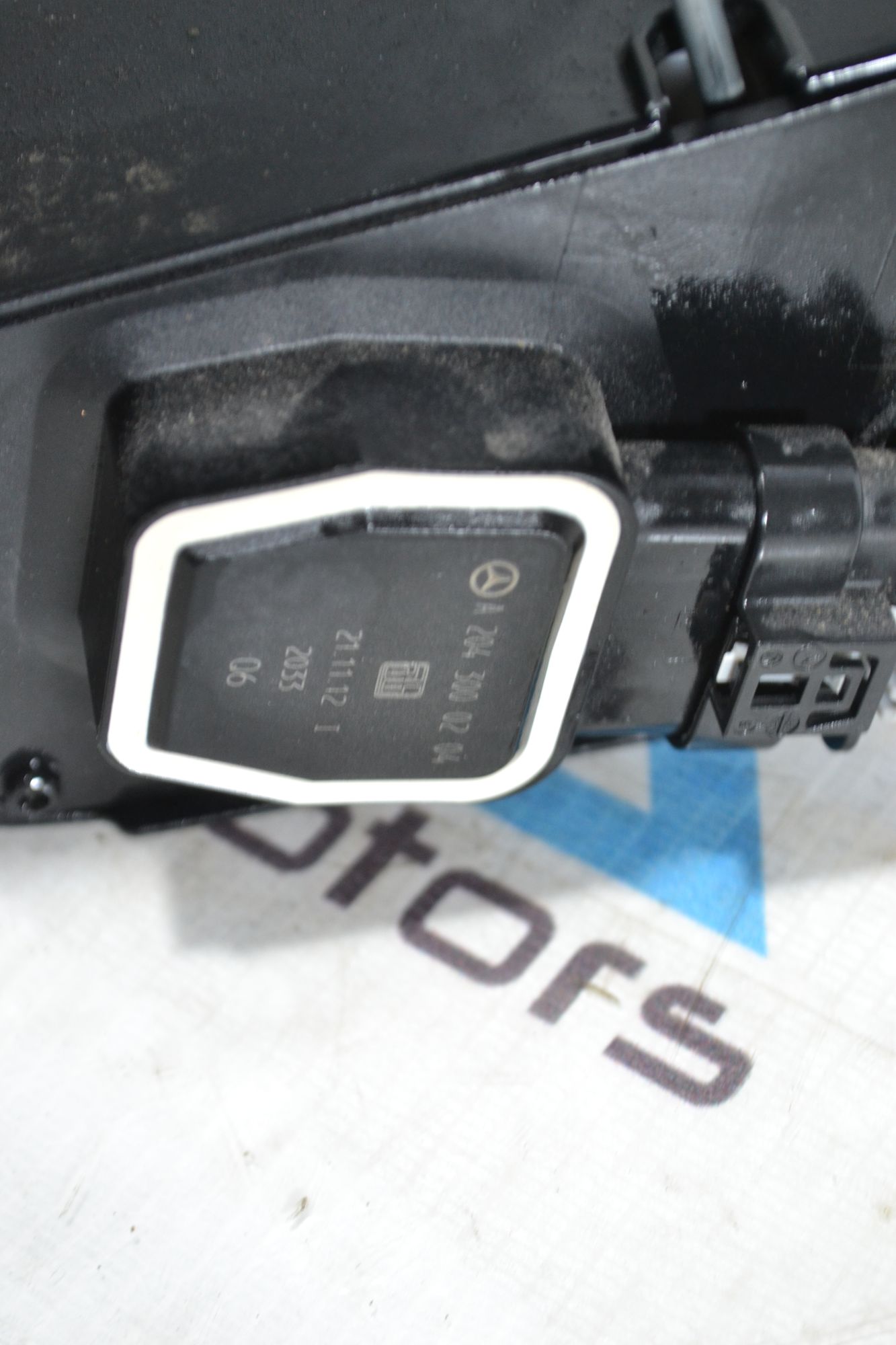 https://ycs.partsauto.market/partsauto-images/thmbs/userImages/b7628e092085f1f91467af1afb6e7630/part/a61cdc8b-96ad-4043-ad23-4d7b3d8e32f7_1780924832130.jpg