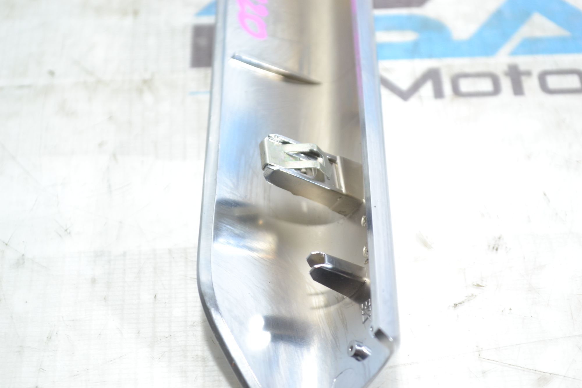 https://ycs.partsauto.market/partsauto-images/thmbs/userImages/b7628e092085f1f91467af1afb6e7630/part/a61ee1e2-2a3e-45ec-90a4-ec263999f62c_1781156806198.jpg