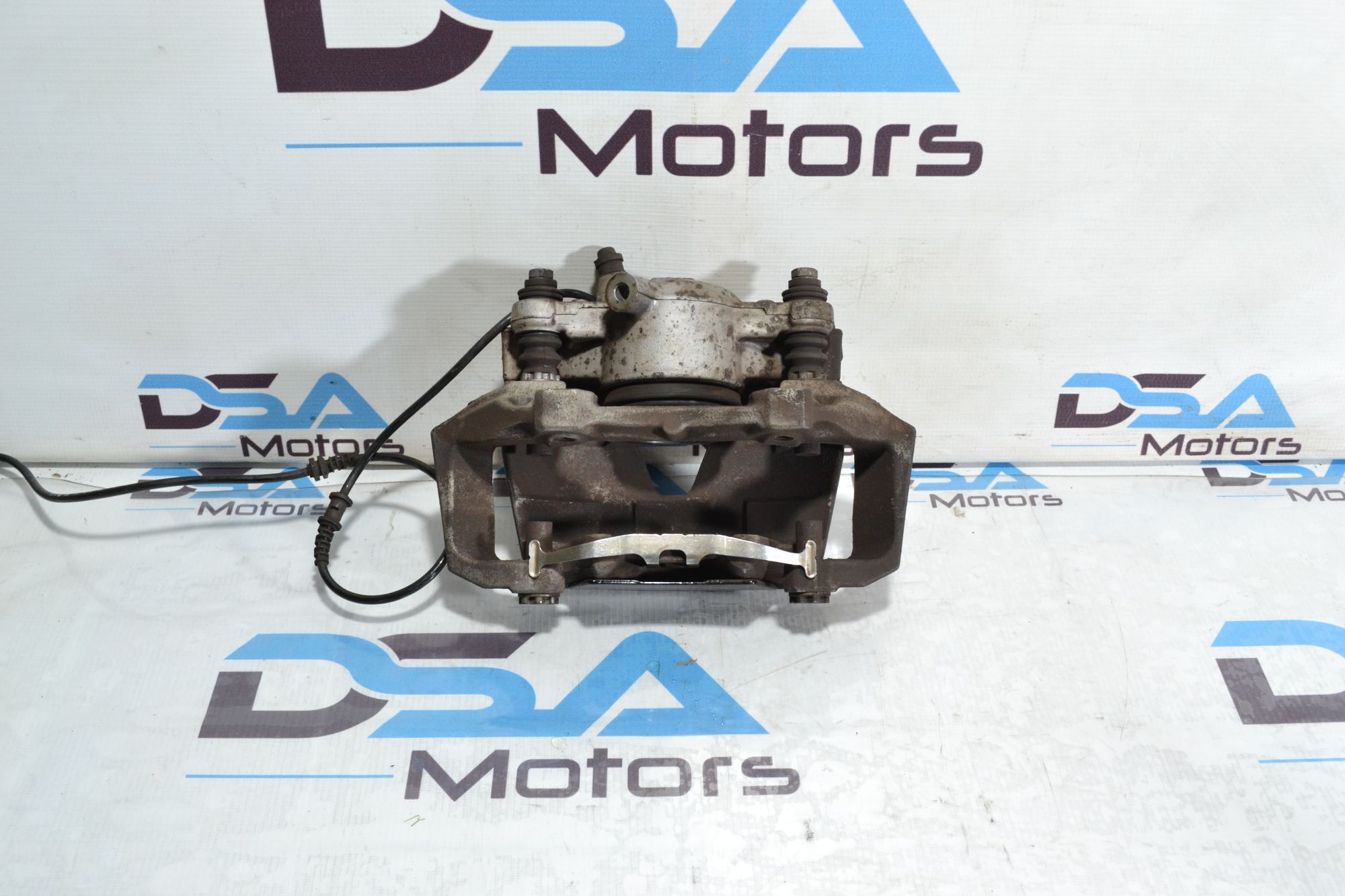 https://ycs.partsauto.market/partsauto-images/thmbs/userImages/b7628e092085f1f91467af1afb6e7630/part/a65ae989-0b2c-422c-9b4b-71e5a581141f_1779175961281.jpg