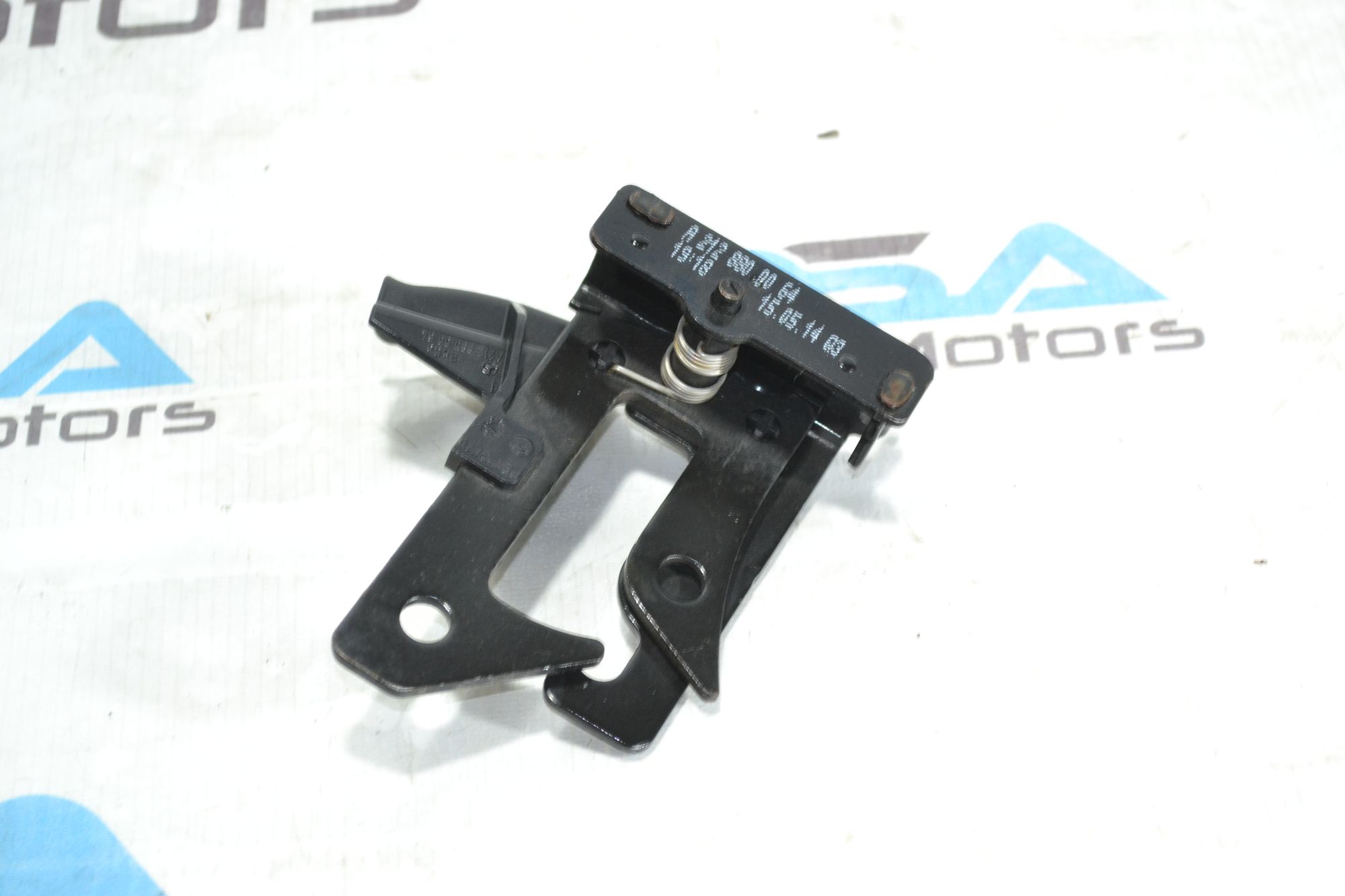 https://ycs.partsauto.market/partsauto-images/thmbs/userImages/b7628e092085f1f91467af1afb6e7630/part/a67d25f7-ba87-41a8-b27d-ff977ec62f8e_1780927593452.jpg