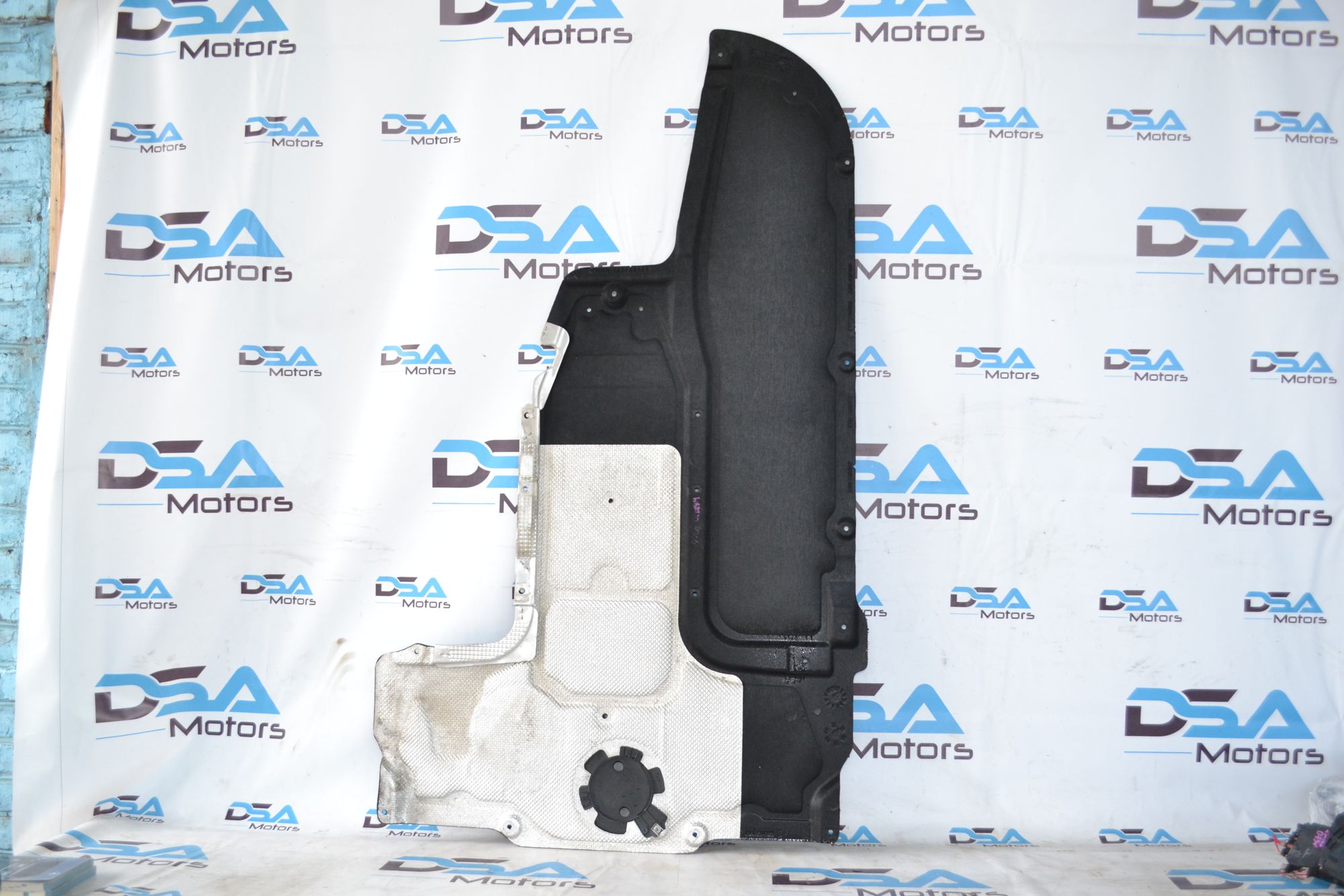 https://ycs.partsauto.market/partsauto-images/thmbs/userImages/b7628e092085f1f91467af1afb6e7630/part/a6e1117a-4b92-4942-a37b-57a0ca0ff1d7_1784887795277.jpg