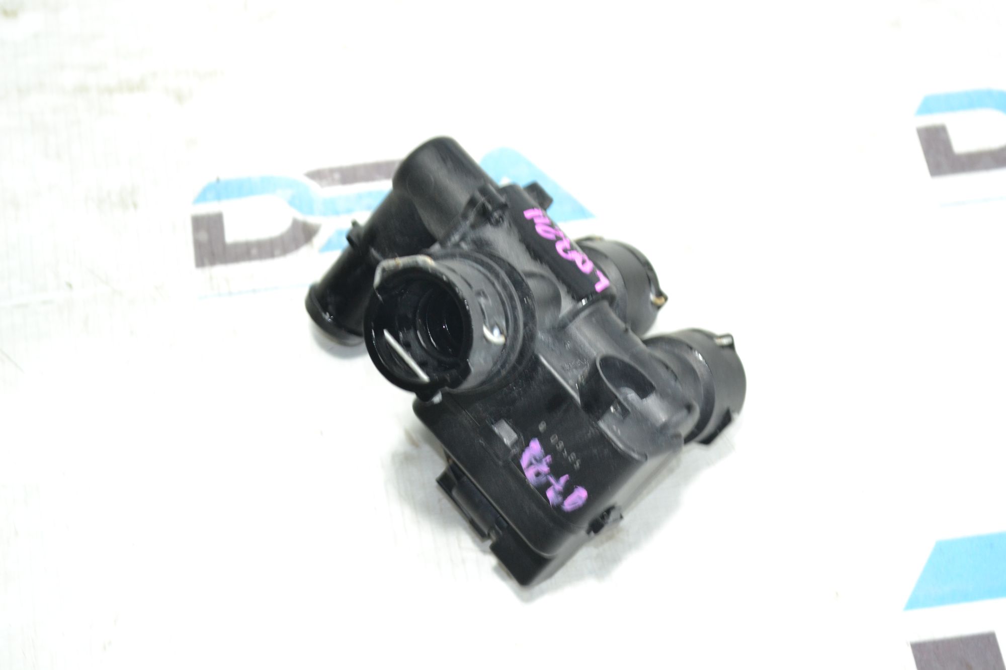 https://ycs.partsauto.market/partsauto-images/thmbs/userImages/b7628e092085f1f91467af1afb6e7630/part/a7876cf8-769c-4557-93c0-662d010436a6_1780490314947.jpg