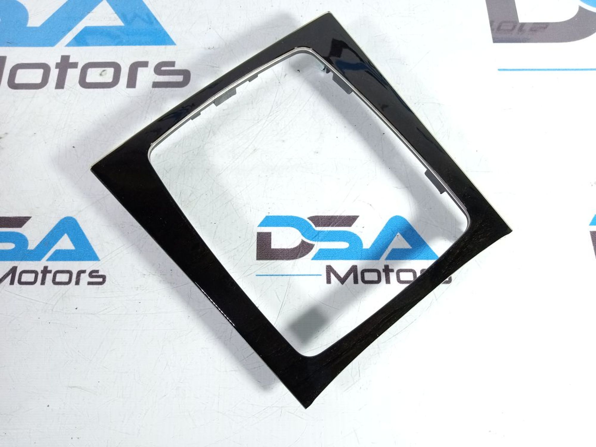 https://ycs.partsauto.market/partsauto-images/thmbs/userImages/b7628e092085f1f91467af1afb6e7630/part/a815bcdf-56c3-4ff6-9a9b-b1a5b8f9bdce_1736751613158.jpg