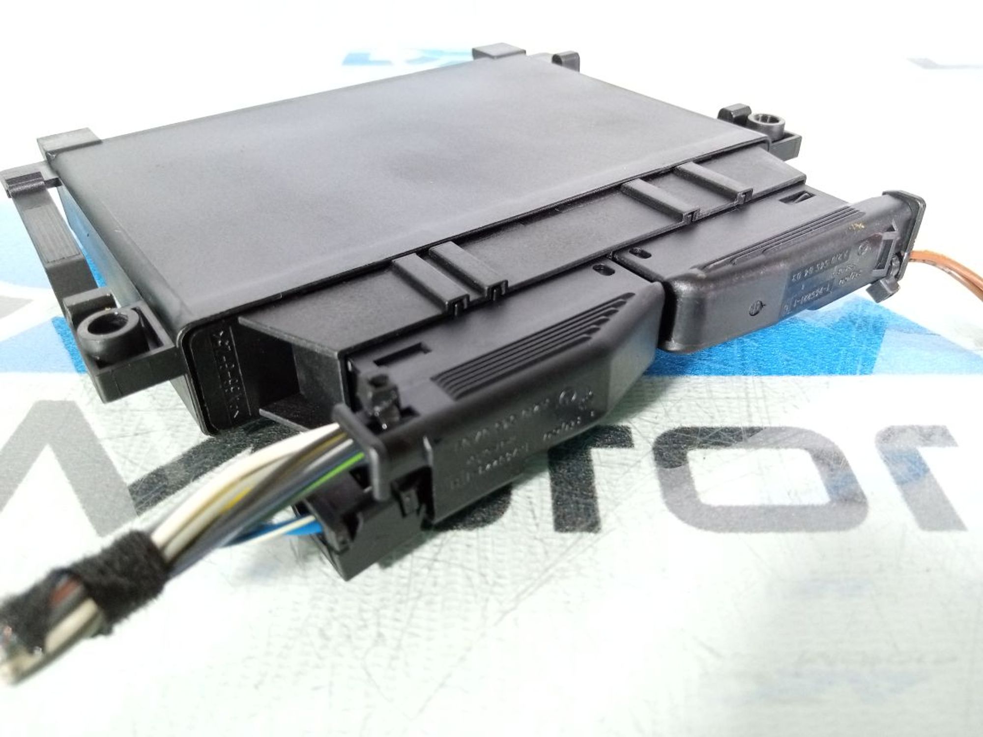 https://ycs.partsauto.market/partsauto-images/thmbs/userImages/b7628e092085f1f91467af1afb6e7630/part/a8515e14-7824-4be2-ae81-1e1f93c9f1aa_1746543129621.jpg