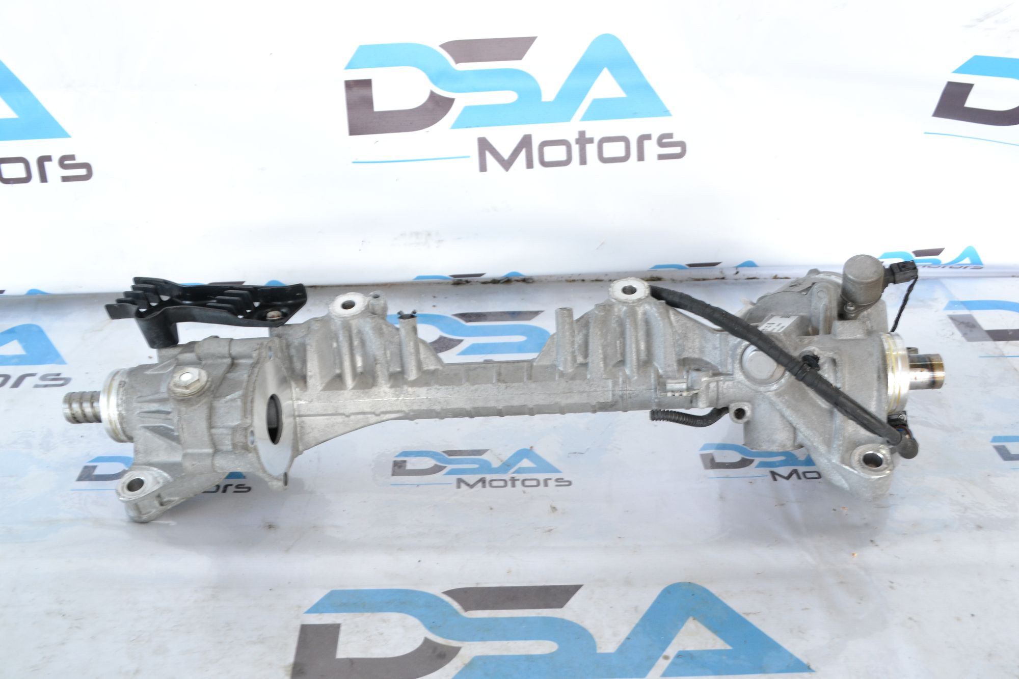 https://ycs.partsauto.market/partsauto-images/thmbs/userImages/b7628e092085f1f91467af1afb6e7630/part/a87e91c8-a7b4-4e0e-b169-a6d127db2b18_1781506927089.jpg