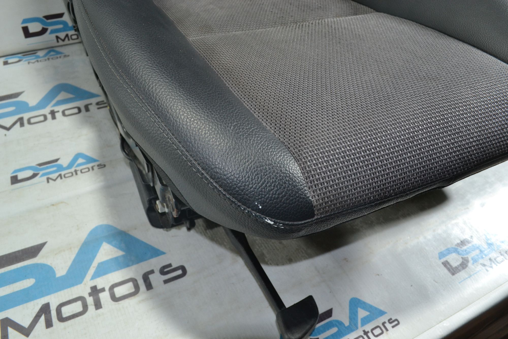 Сиденье переднее левое Mercedes-Benz  W204/S204/С204, 8000 рублей, Кореновск