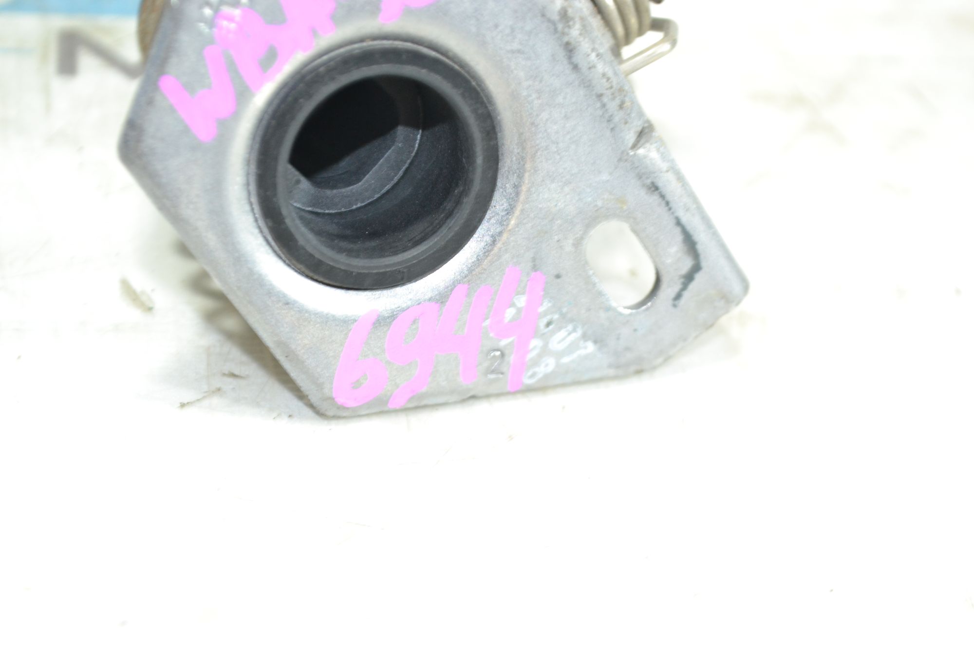 https://ycs.partsauto.market/partsauto-images/thmbs/userImages/b7628e092085f1f91467af1afb6e7630/part/a8b2e55a-418d-4a26-9eff-47dee3cbfbd7_1781678452673.jpg