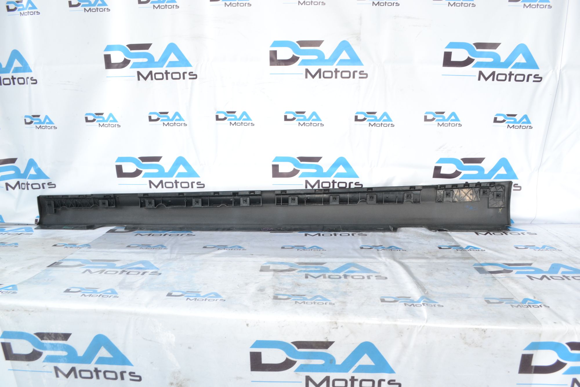 https://ycs.partsauto.market/partsauto-images/thmbs/userImages/b7628e092085f1f91467af1afb6e7630/part/a8e25ec1-1fe6-49bf-a97f-fb2cedad2ca4_1781001999612.jpg