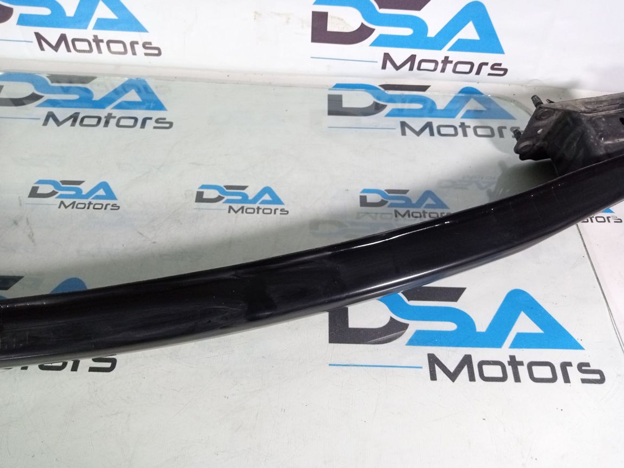 https://ycs.partsauto.market/partsauto-images/thmbs/userImages/b7628e092085f1f91467af1afb6e7630/part/a9538bad-e05f-4c7d-a687-2a42059dde42_1741686278452.jpg