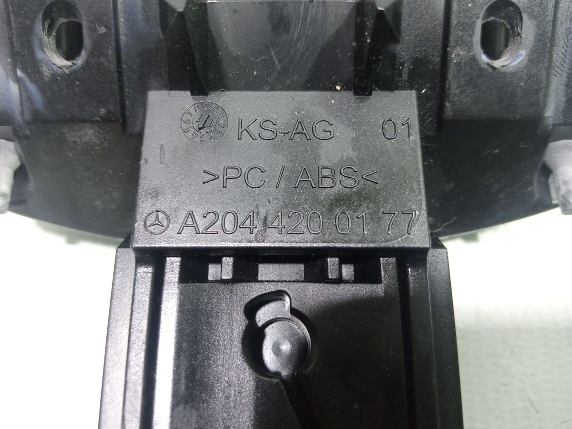 https://ycs.partsauto.market/partsauto-images/thmbs/userImages/b7628e092085f1f91467af1afb6e7630/part/aa33cbb5-5a45-47a0-b052-e0d3b9730b50_1748869516787.jpg