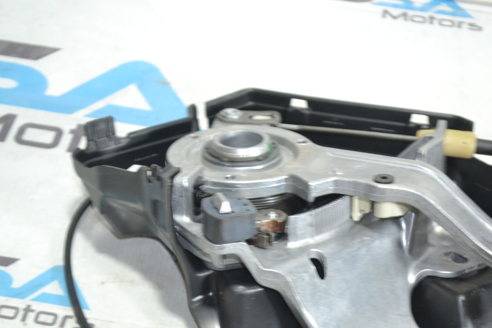 https://ycs.partsauto.market/partsauto-images/thmbs/userImages/b7628e092085f1f91467af1afb6e7630/part/aa4ea91f-053d-41af-bc95-061e147611a8_1781169715793.jpg