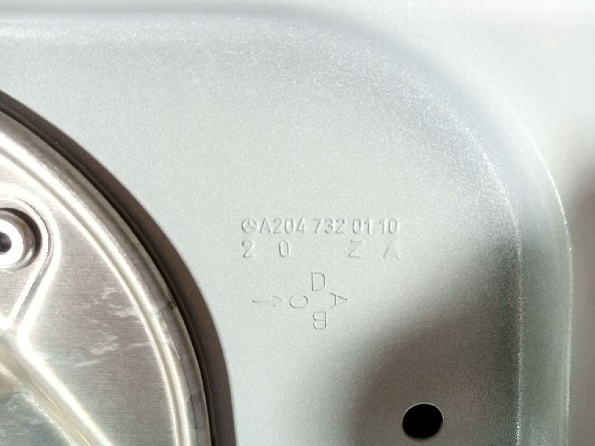 https://ycs.partsauto.market/partsauto-images/thmbs/userImages/b7628e092085f1f91467af1afb6e7630/part/aa73862f-0d64-4d9f-aba0-98ed57577c31_1741333683805.jpg