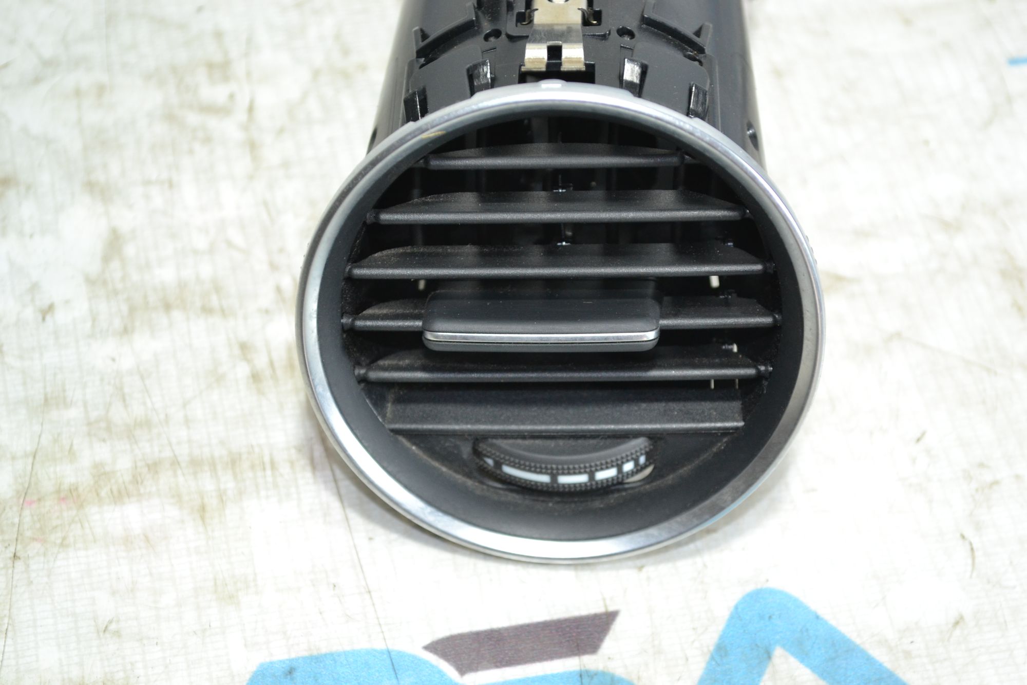 https://ycs.partsauto.market/partsauto-images/thmbs/userImages/b7628e092085f1f91467af1afb6e7630/part/ab14a409-275c-4e5a-9eb3-ead537781bdd_1785502645390.jpg
