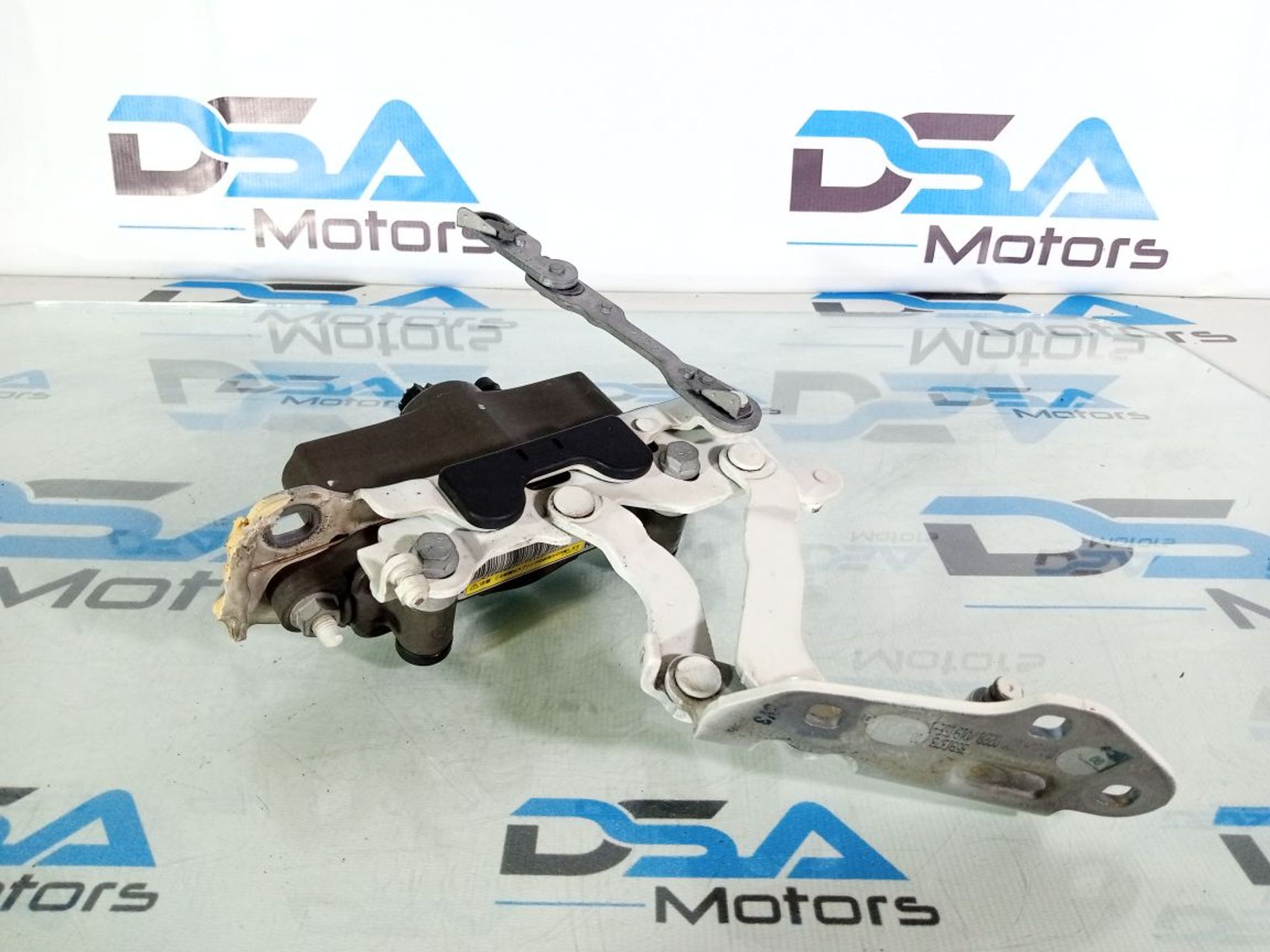 https://ycs.partsauto.market/partsauto-images/thmbs/userImages/b7628e092085f1f91467af1afb6e7630/part/ab9c07c7-35dd-49c7-afc5-4b2072e69b3b_1740487941425.jpg