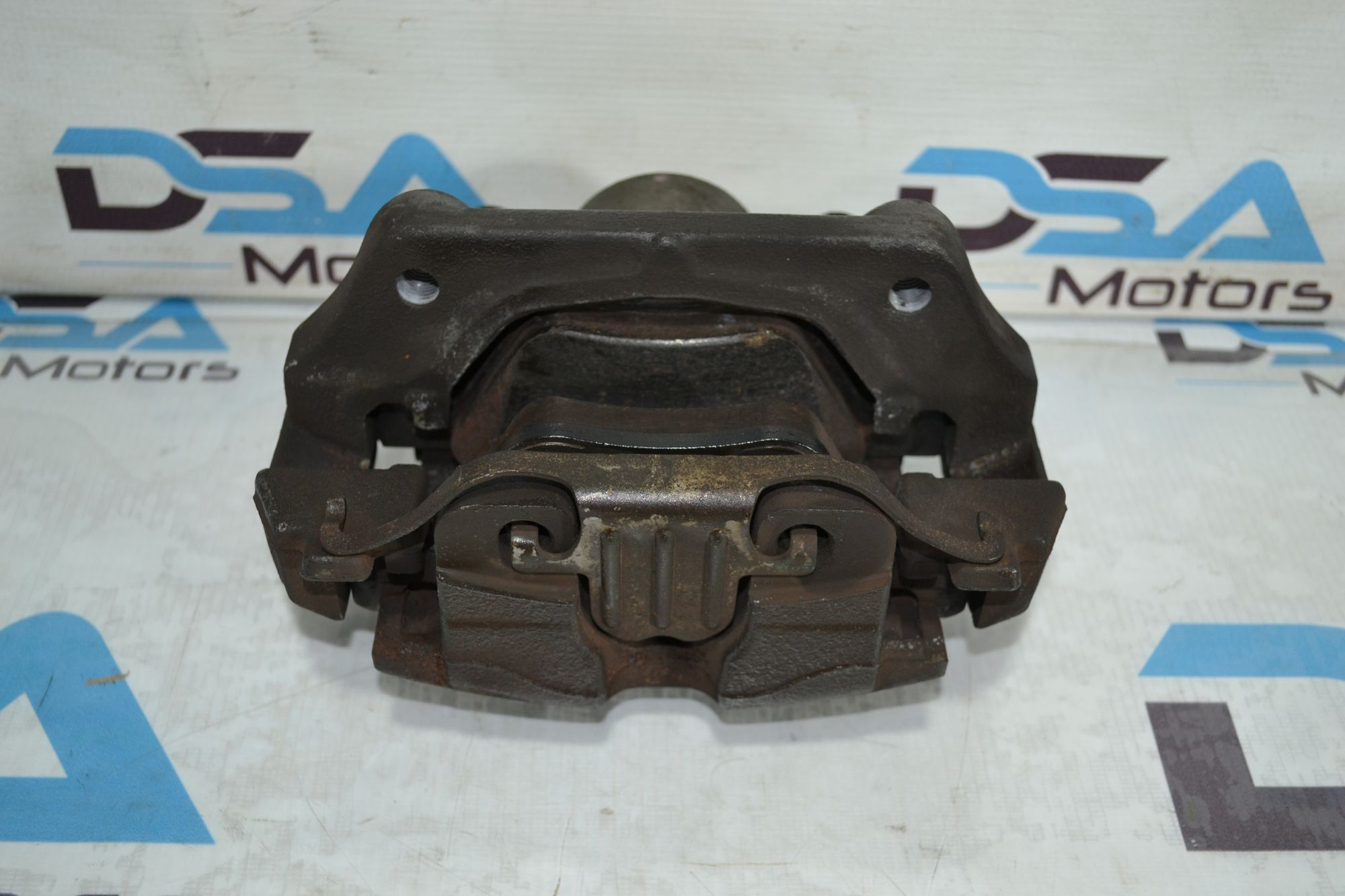 https://ycs.partsauto.market/partsauto-images/thmbs/userImages/b7628e092085f1f91467af1afb6e7630/part/abb6d69c-ce14-4389-85f5-15def370f915_1779170345909.jpg