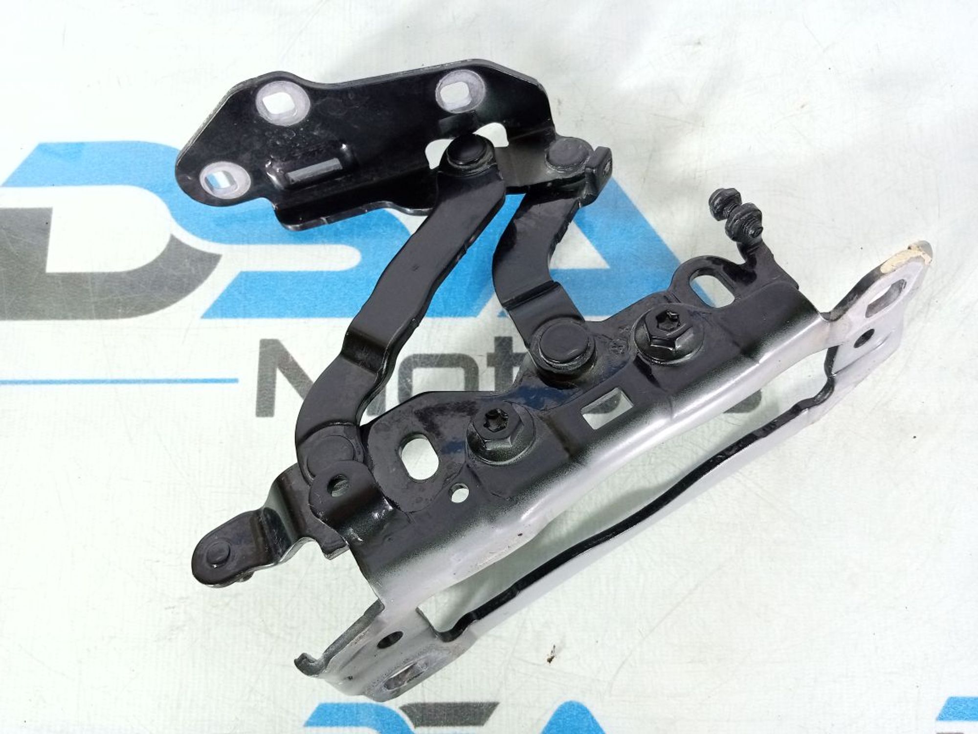 https://ycs.partsauto.market/partsauto-images/thmbs/userImages/b7628e092085f1f91467af1afb6e7630/part/abe08ab8-5500-40d6-b4c5-63595ef5e165_1744349833808.jpg