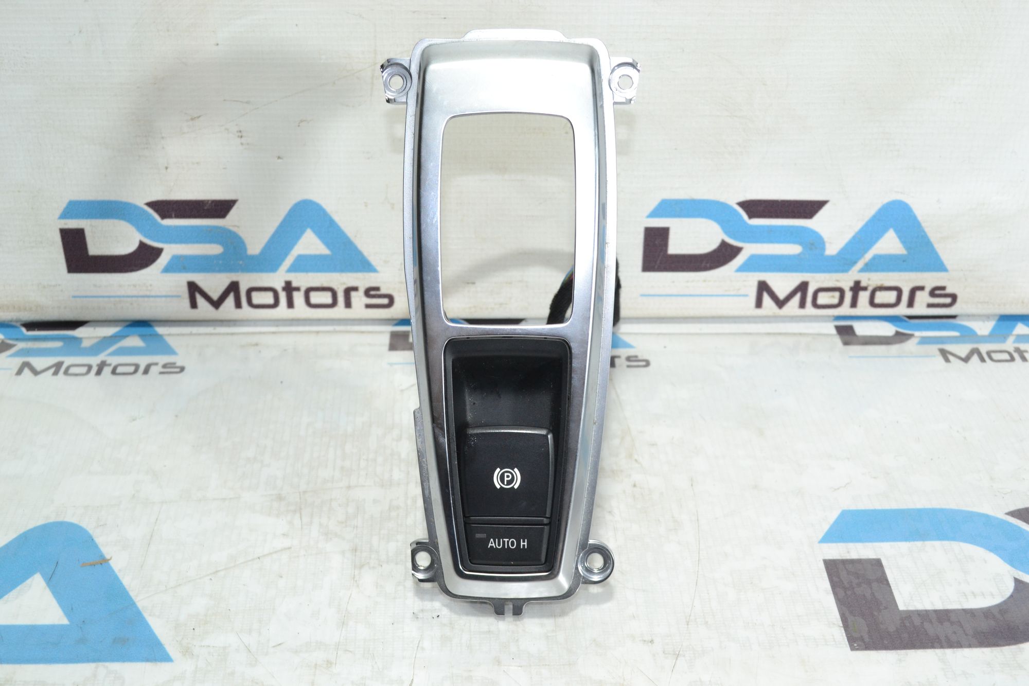 кнопка ручника оригинал BMW E70/E71/E72 из Японии, 1900 рублей, Кореновск