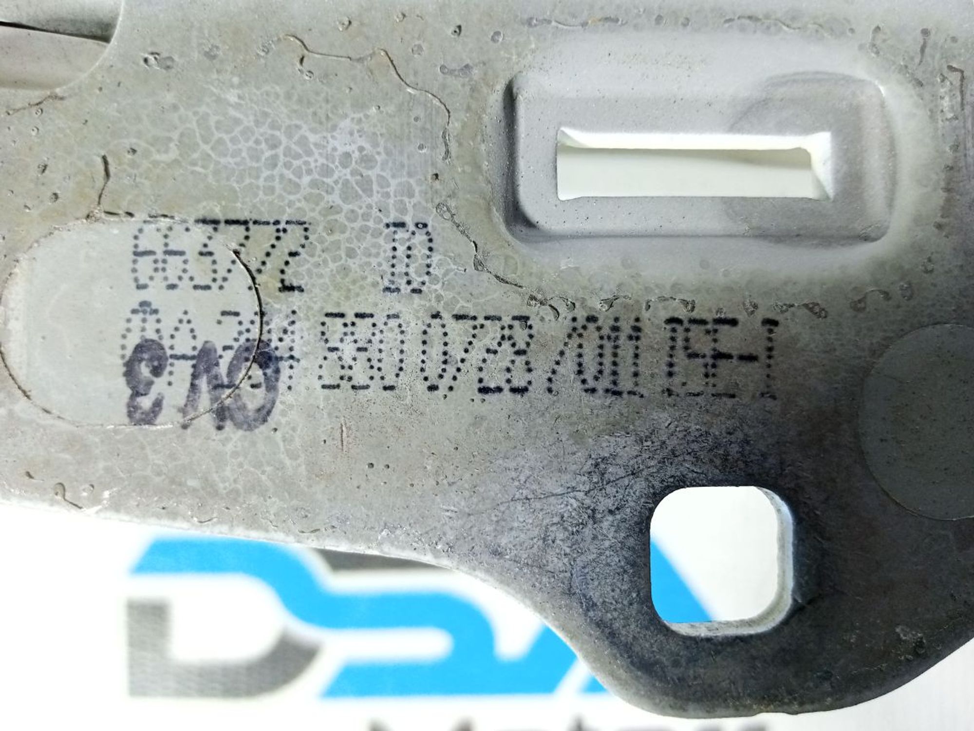 https://ycs.partsauto.market/partsauto-images/thmbs/userImages/b7628e092085f1f91467af1afb6e7630/part/ac151fc9-9b27-4560-971c-a8d9f1697a79_1746018886224.jpg