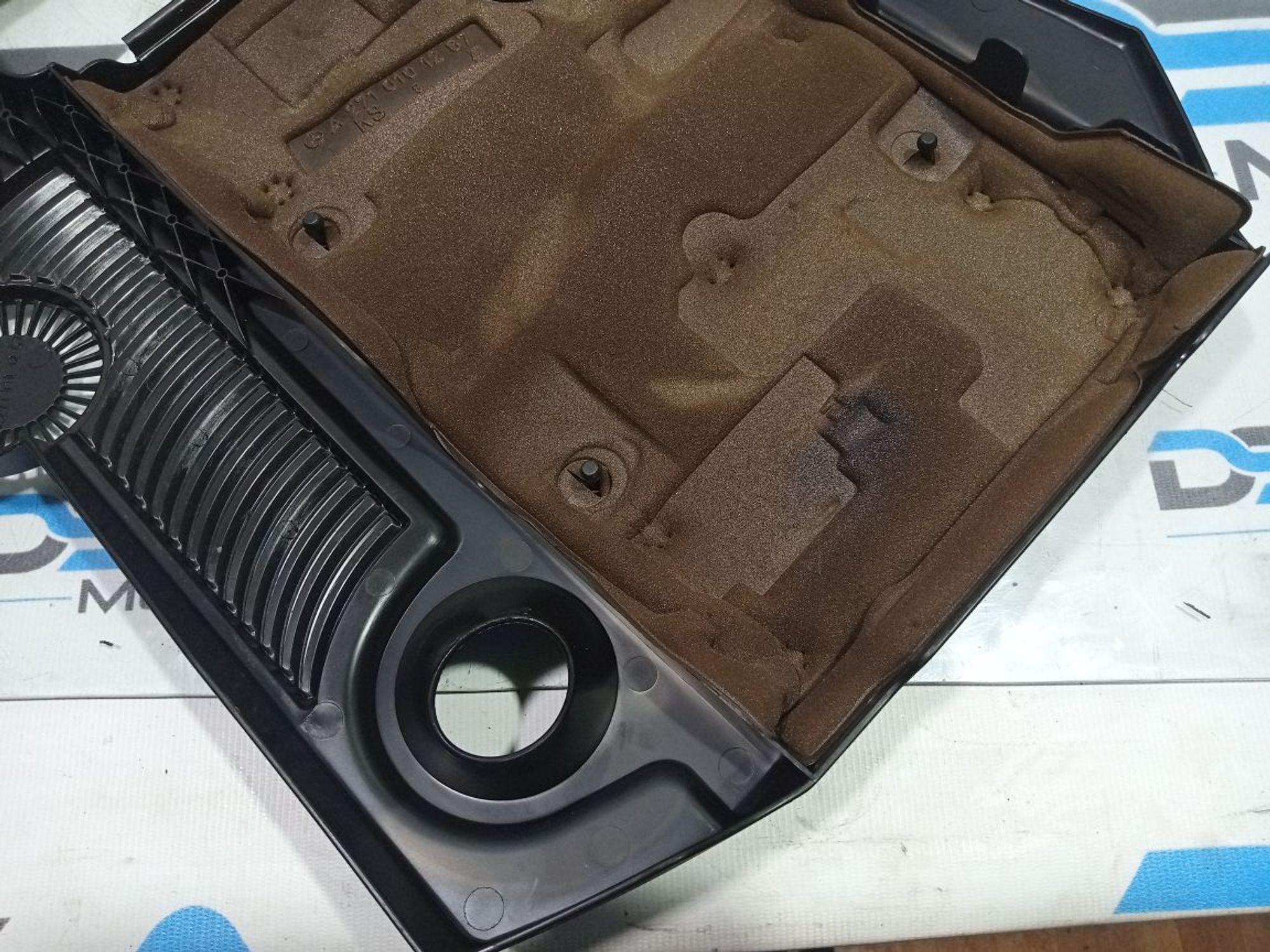 https://ycs.partsauto.market/partsauto-images/thmbs/userImages/b7628e092085f1f91467af1afb6e7630/part/ad07e352-6042-4d8a-9ab2-ce9f08626460_1749061899315.jpg