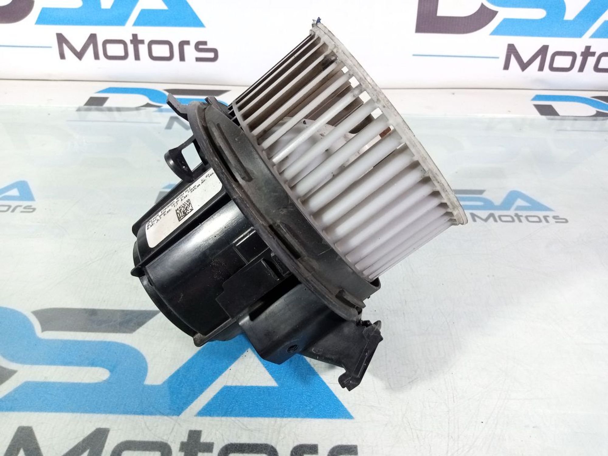 https://ycs.partsauto.market/partsauto-images/thmbs/userImages/b7628e092085f1f91467af1afb6e7630/part/ad091e7c-f8a2-4c0a-87c4-7ebf4b9f4331_1743172239630.jpg