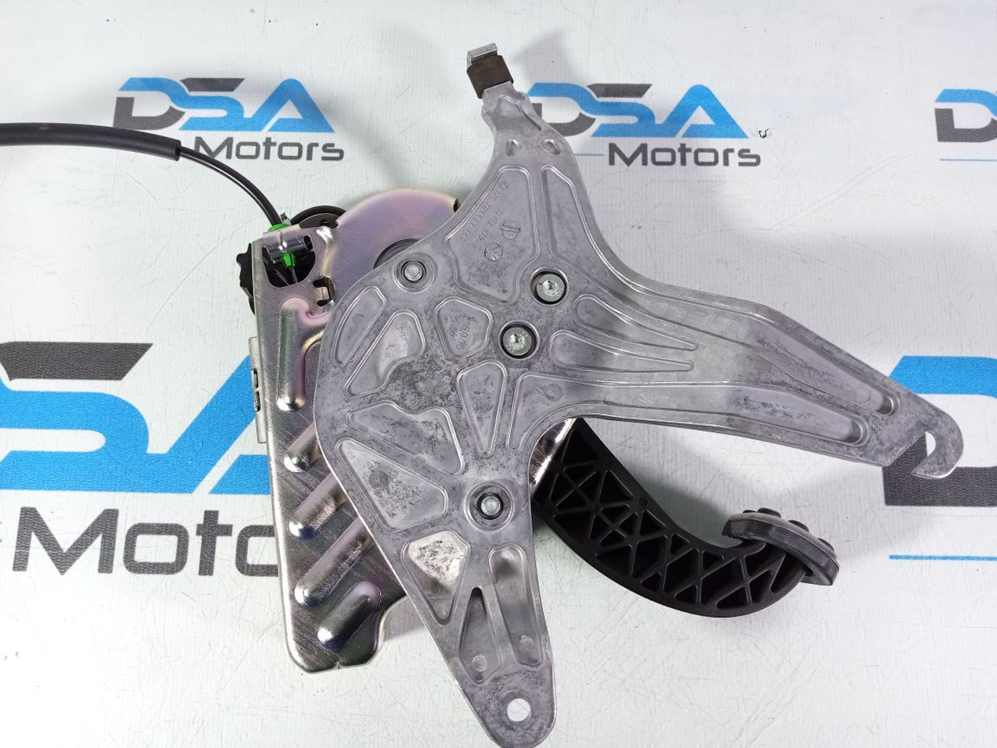 https://ycs.partsauto.market/partsauto-images/thmbs/userImages/b7628e092085f1f91467af1afb6e7630/part/ad2475b3-c724-43ee-bc7e-e3de71a0715c_1747024046386.jpg