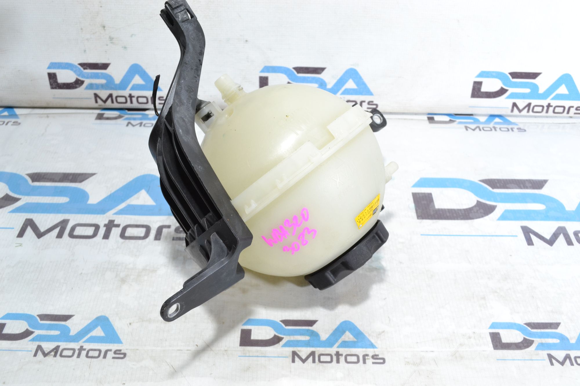 https://ycs.partsauto.market/partsauto-images/thmbs/userImages/b7628e092085f1f91467af1afb6e7630/part/ad944747-5555-471b-b1cb-cb3b0204bf35_1780644742069.jpg