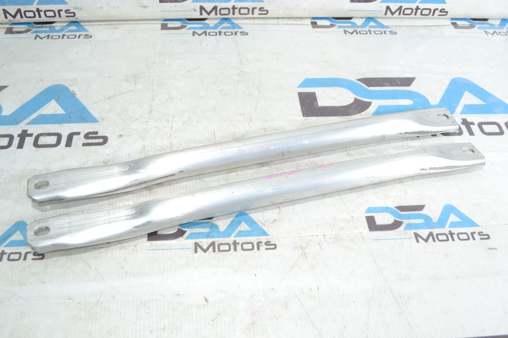 Распорки кузова задние оригинал BMW F10 /F01/F12 из Японии, 1900 рублей, Кореновск