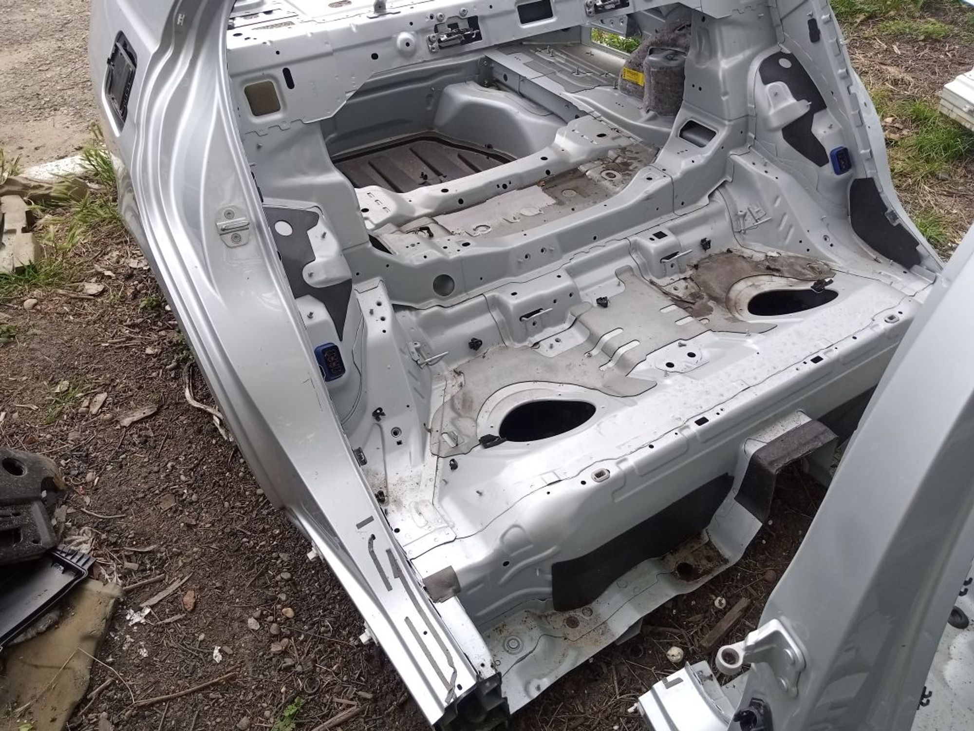 https://ycs.partsauto.market/partsauto-images/thmbs/userImages/b7628e092085f1f91467af1afb6e7630/part/adfc1461-6a32-4b9e-ab25-1475950f4f4f_1750854303433.jpg