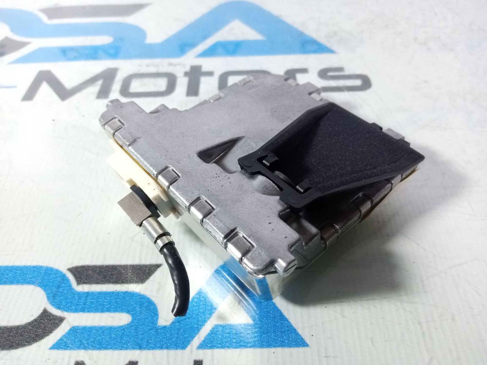 https://ycs.partsauto.market/partsauto-images/thmbs/userImages/b7628e092085f1f91467af1afb6e7630/part/adff9027-88cb-4b05-bad6-4c3b2d8c7331_1740750942472.jpg