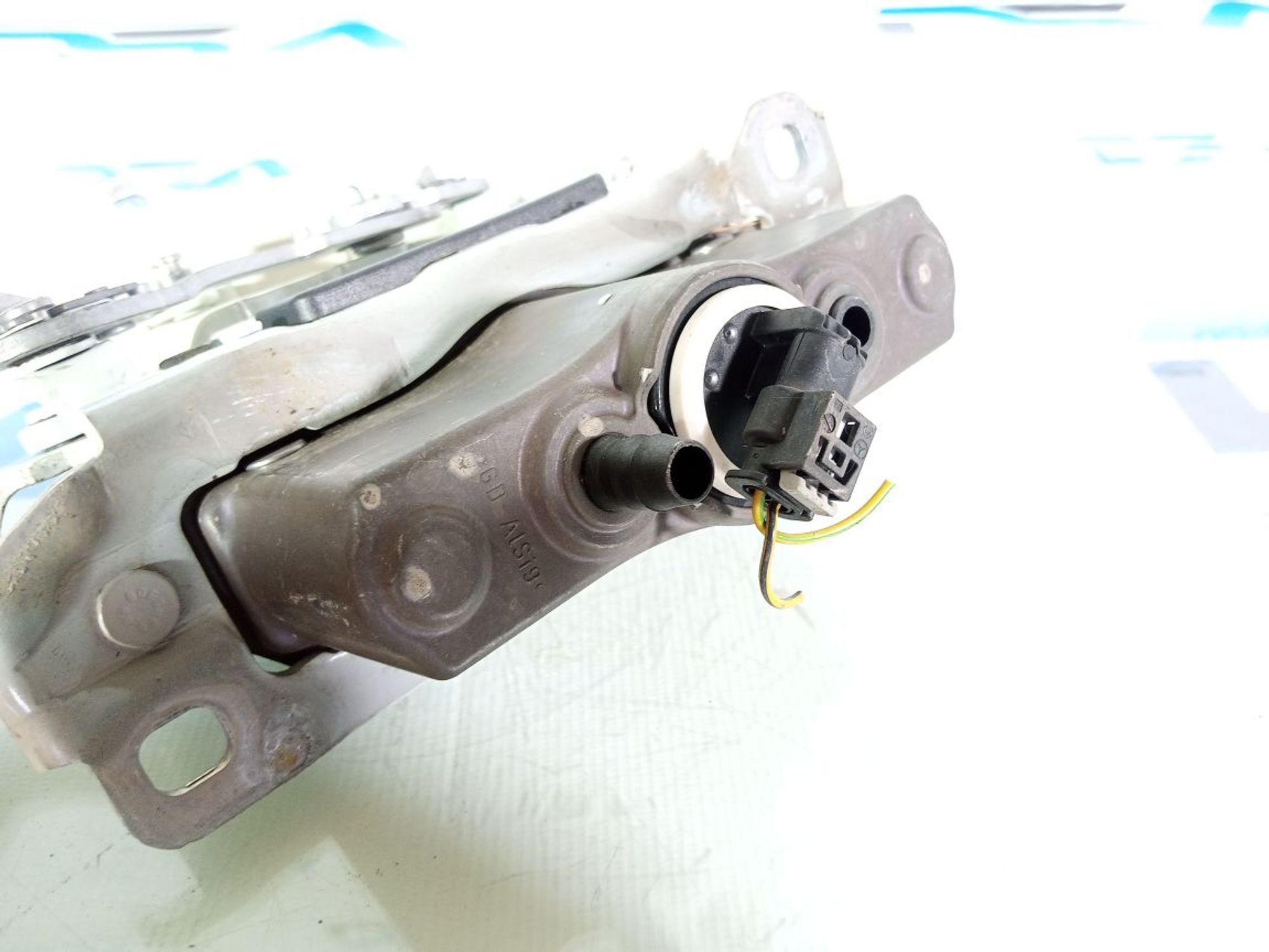 https://ycs.partsauto.market/partsauto-images/thmbs/userImages/b7628e092085f1f91467af1afb6e7630/part/ae746931-c37c-46ca-a45c-e97ba4bddfef_1740487948883.jpg