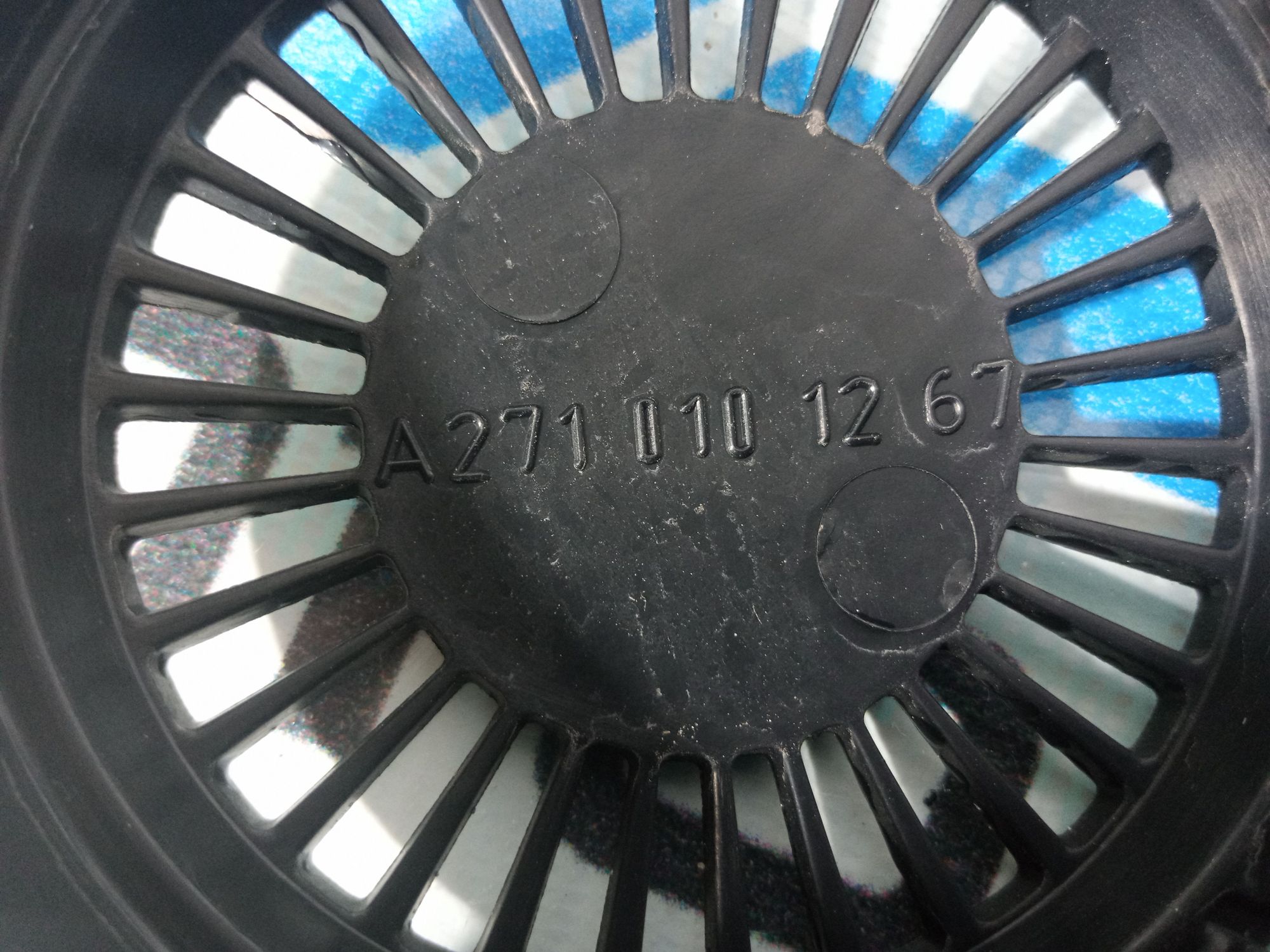 https://ycs.partsauto.market/partsauto-images/thmbs/userImages/b7628e092085f1f91467af1afb6e7630/part/aed13060-1bd6-42a9-94c6-3ad3ae06a236_1712160608955.jpg