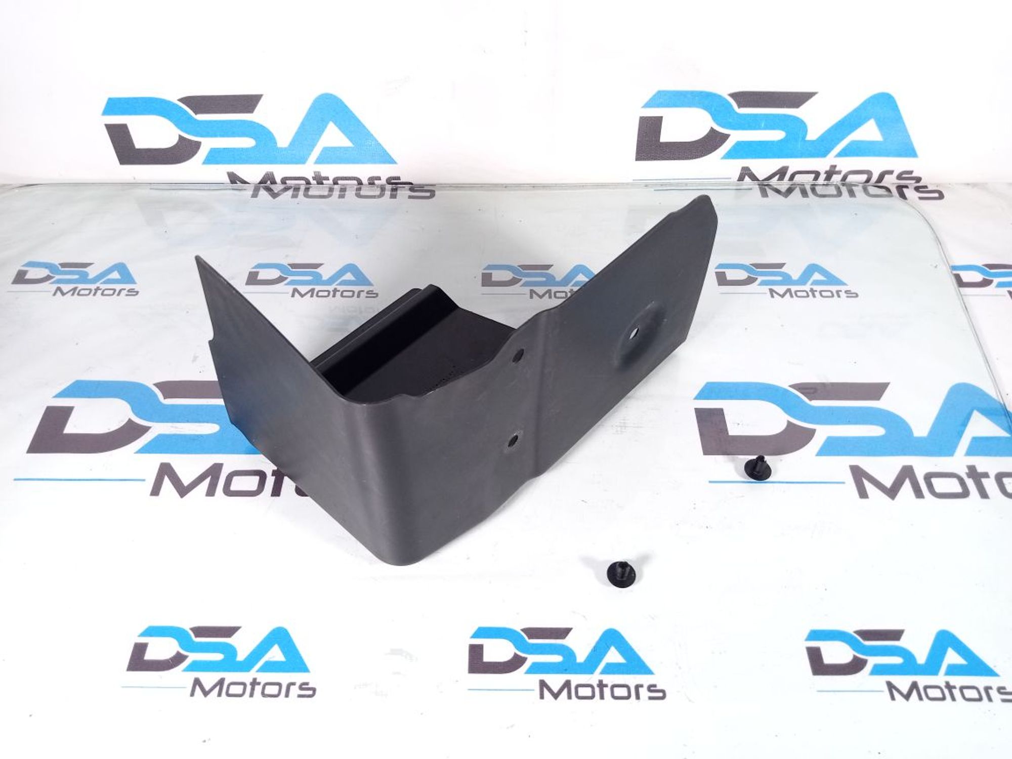 https://ycs.partsauto.market/partsauto-images/thmbs/userImages/b7628e092085f1f91467af1afb6e7630/part/af51e08f-8941-434d-a14b-e812355f04cb_1720601424720.jpg