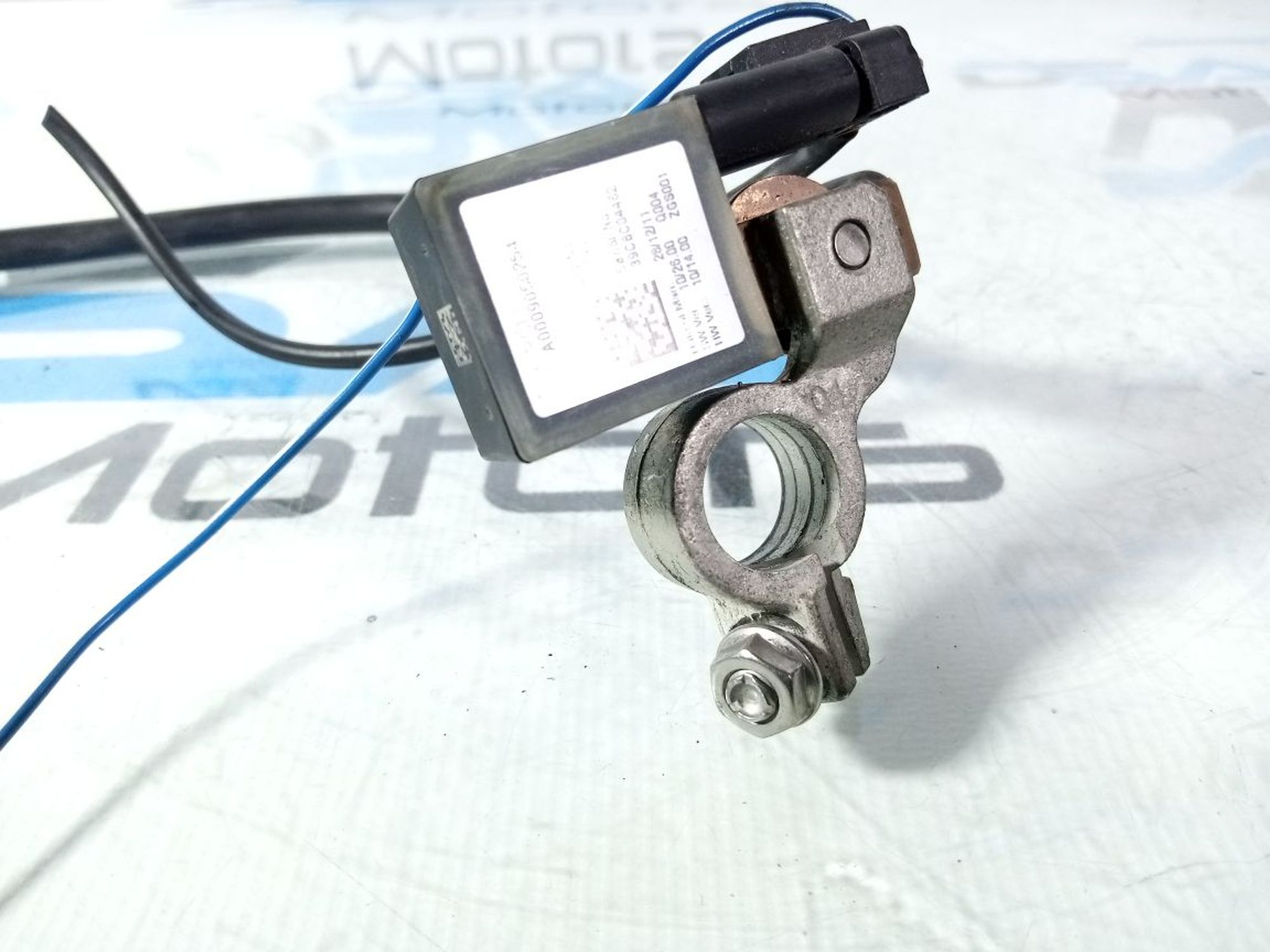 https://ycs.partsauto.market/partsauto-images/thmbs/userImages/b7628e092085f1f91467af1afb6e7630/part/af7e5301-9e94-4a60-a018-2ddd96b27640_1740751268140.jpg