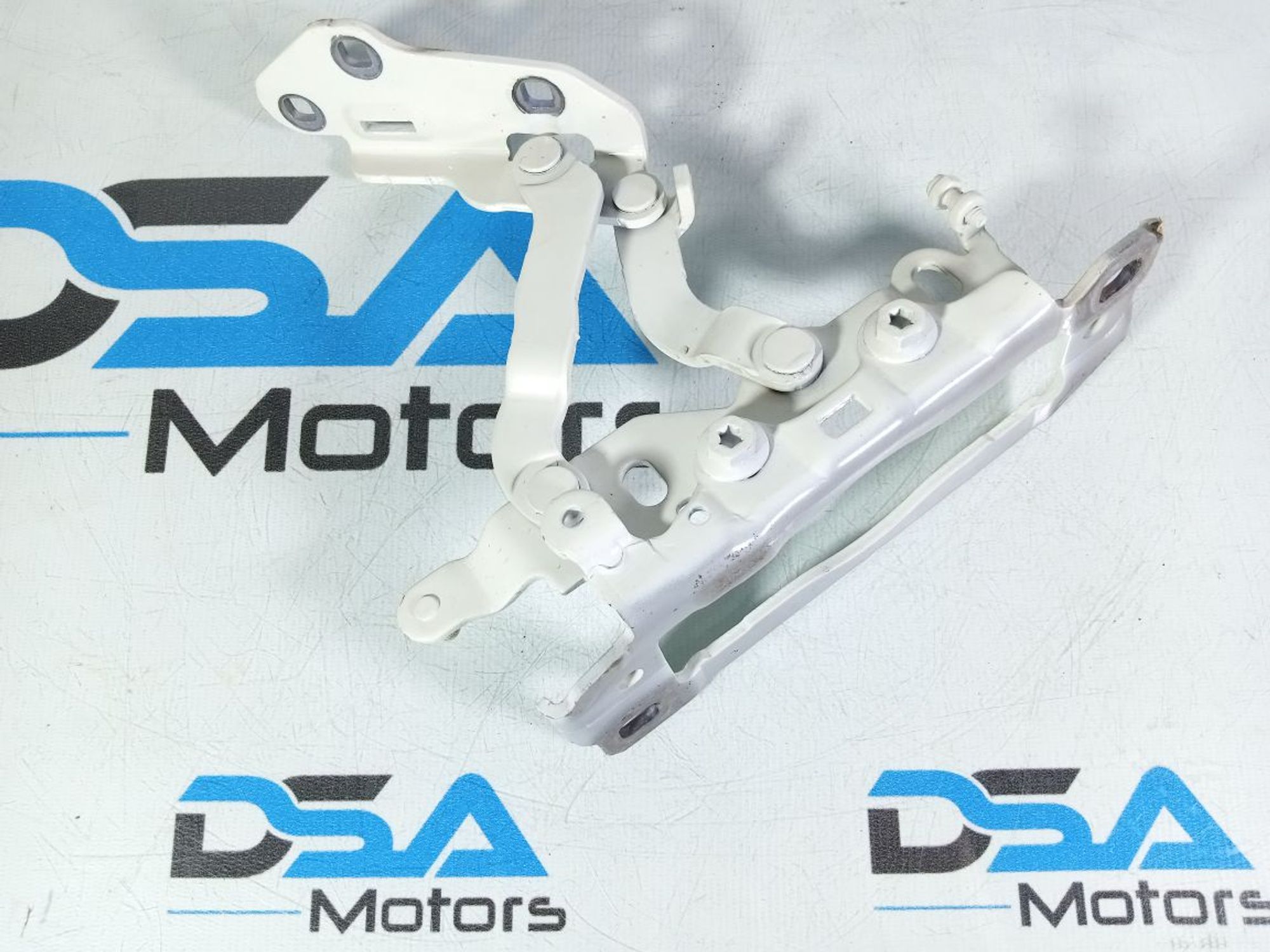 https://ycs.partsauto.market/partsauto-images/thmbs/userImages/b7628e092085f1f91467af1afb6e7630/part/af7f3b96-5009-4591-8f14-29709c34be02_1746018891830.jpg