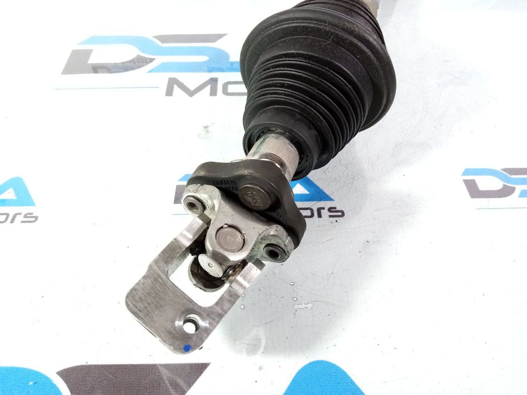 https://ycs.partsauto.market/partsauto-images/thmbs/userImages/b7628e092085f1f91467af1afb6e7630/part/af91cb76-af52-49f6-aa99-6d29de391a1d_1737197083441.jpg