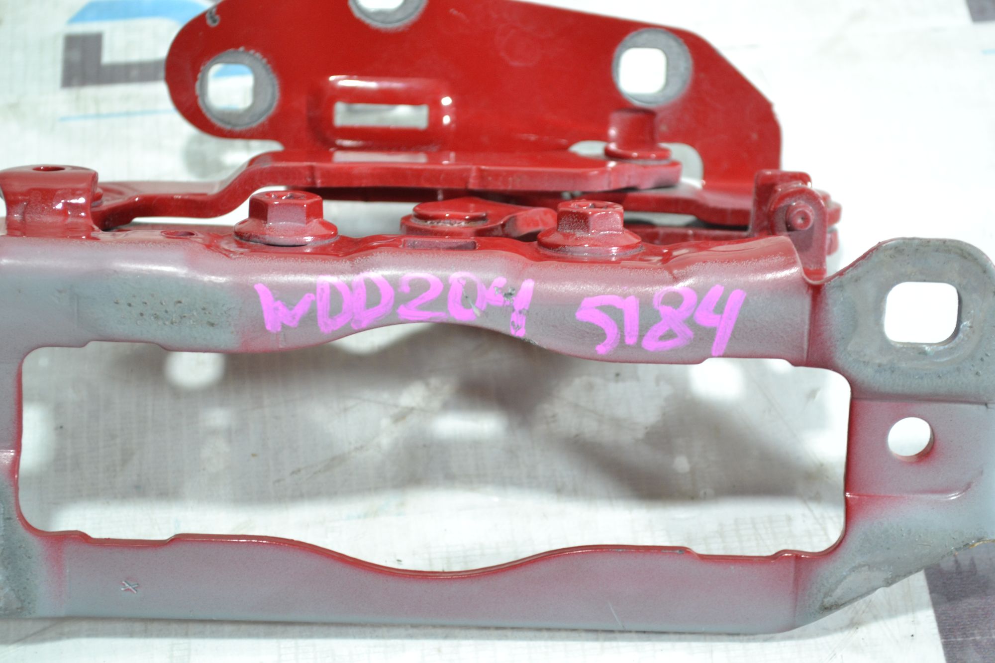 https://ycs.partsauto.market/partsauto-images/thmbs/userImages/b7628e092085f1f91467af1afb6e7630/part/af977b41-dc1a-4f86-b88d-5ec3ec99e267_1780396077018.jpg