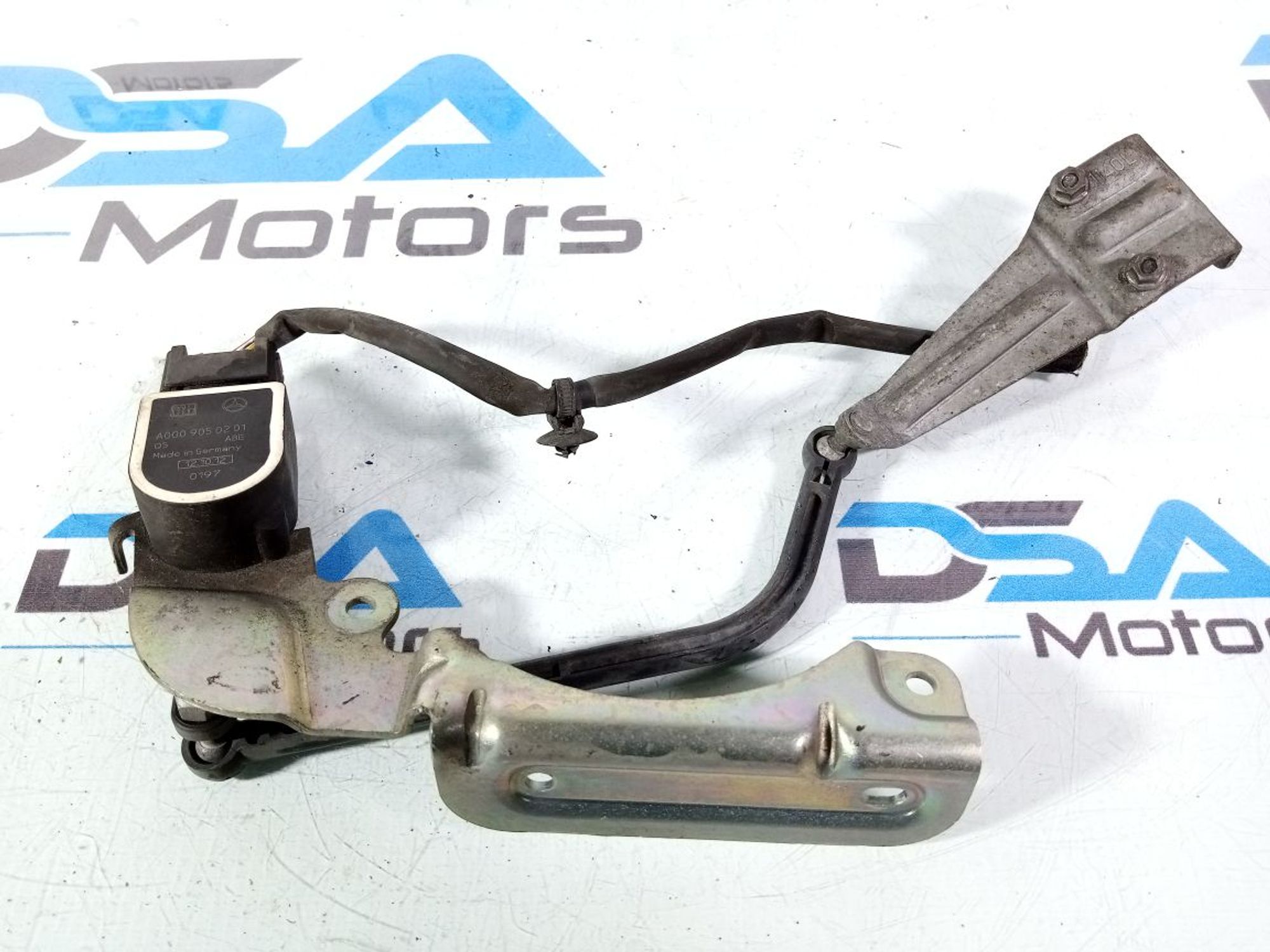 https://ycs.partsauto.market/partsauto-images/thmbs/userImages/b7628e092085f1f91467af1afb6e7630/part/af97c160-0593-4236-9fe2-541c9a6aa15c_1737191087702.jpg
