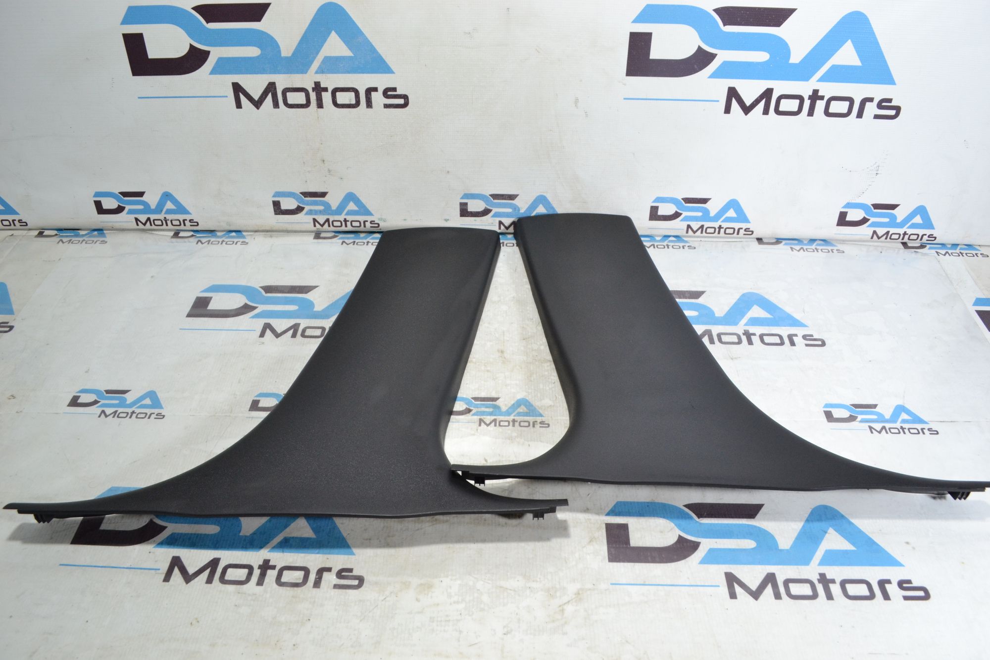 https://ycs.partsauto.market/partsauto-images/thmbs/userImages/b7628e092085f1f91467af1afb6e7630/part/aff6910b-9d6d-423c-92f1-afe7180218da_1781271663402.jpg