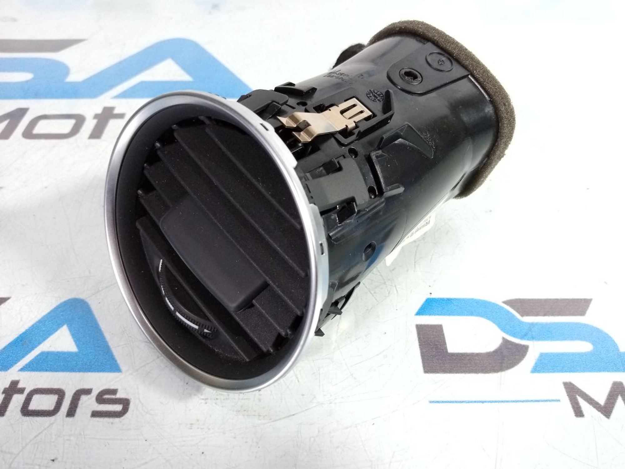 https://ycs.partsauto.market/partsauto-images/thmbs/userImages/b7628e092085f1f91467af1afb6e7630/part/b03202ce-582b-4427-9ec2-a2a5cfc1a6cf_1736498053208.jpg