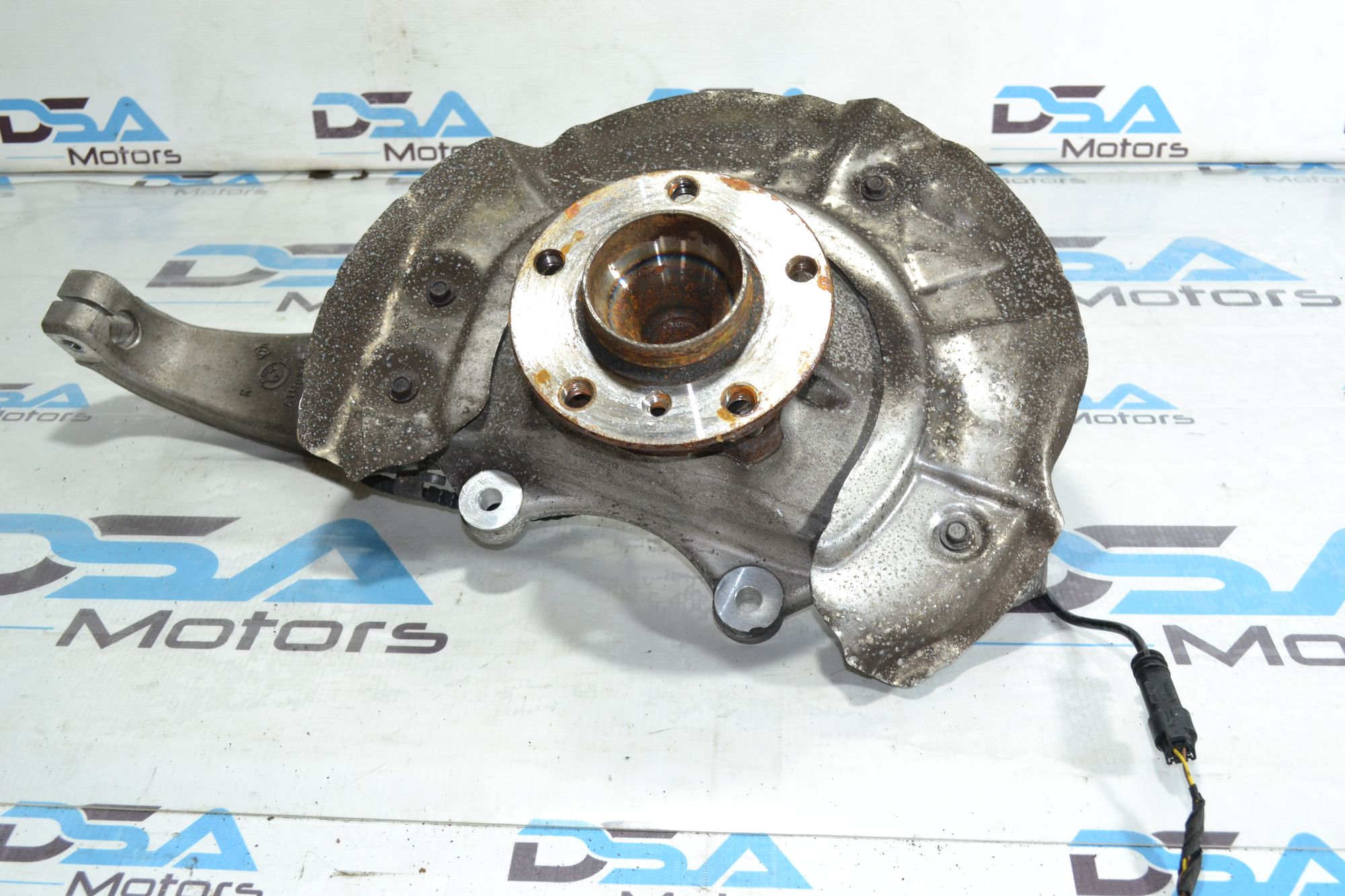 https://ycs.partsauto.market/partsauto-images/thmbs/userImages/b7628e092085f1f91467af1afb6e7630/part/b0402174-1c93-4e65-9aba-feede5ad5143_1780056043860.jpg