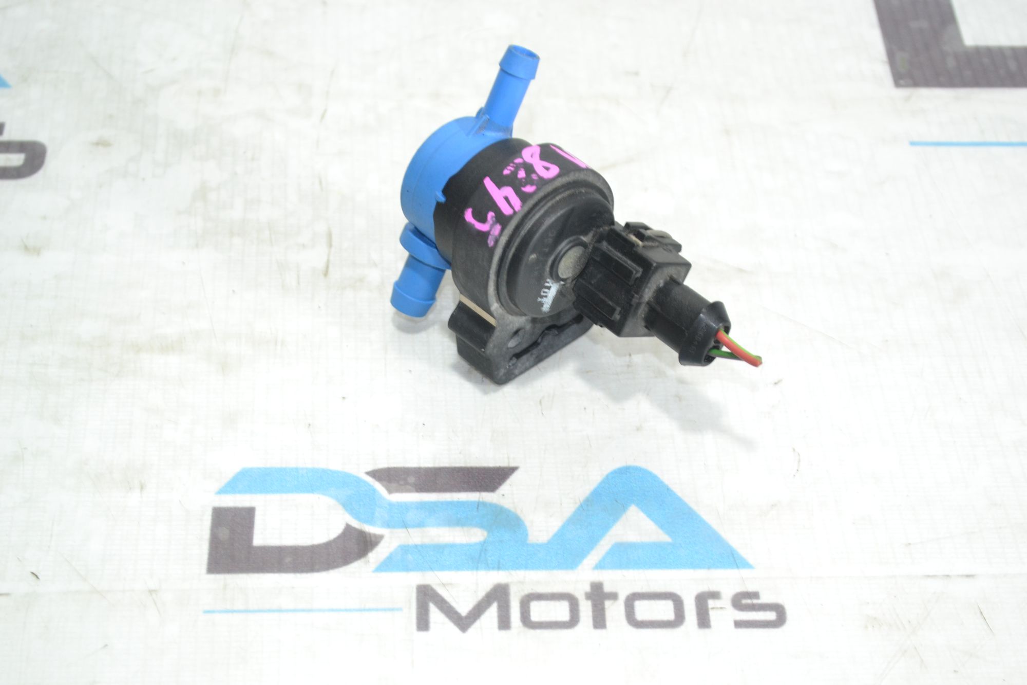 https://ycs.partsauto.market/partsauto-images/thmbs/userImages/b7628e092085f1f91467af1afb6e7630/part/b08d095a-cc38-44c5-9264-f8607b3a7ae8_1781242429160.jpg