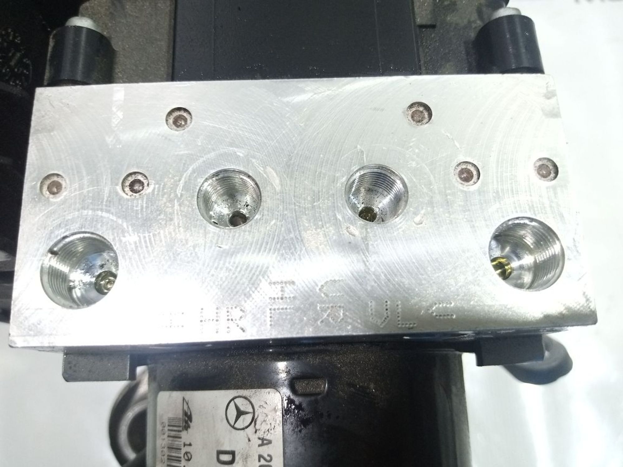 https://ycs.partsauto.market/partsauto-images/thmbs/userImages/b7628e092085f1f91467af1afb6e7630/part/b0dbb012-6921-48ae-a9bf-256e8e9e00b0_1750178567112.jpg