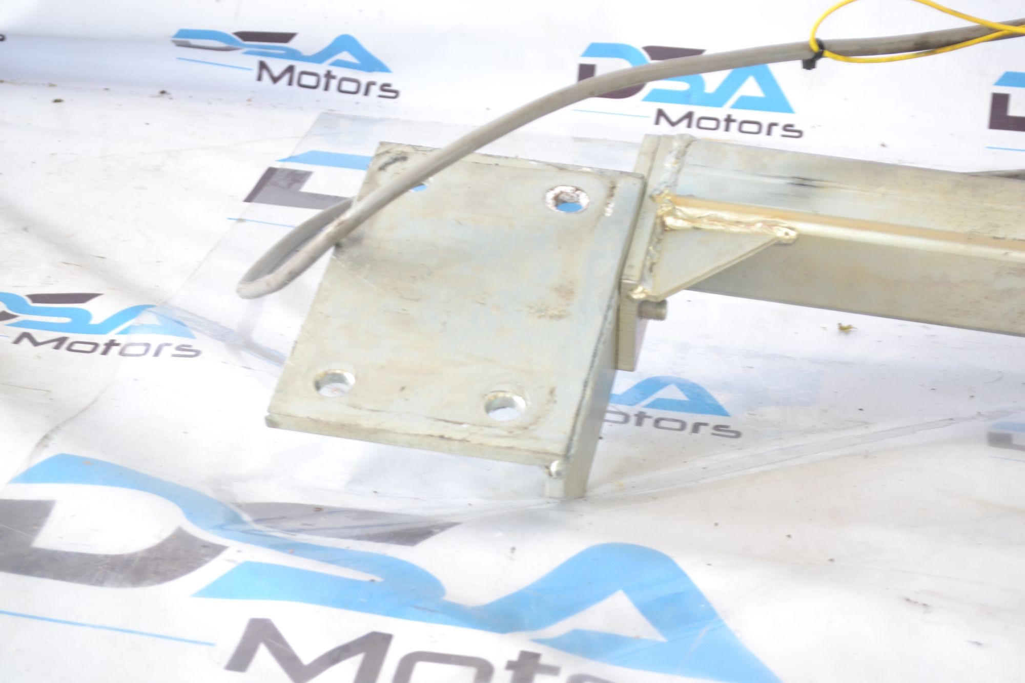 https://ycs.partsauto.market/partsauto-images/thmbs/userImages/b7628e092085f1f91467af1afb6e7630/part/b0f8e580-04e1-4554-8432-76a36ae3ce4d_1781519966049.jpg