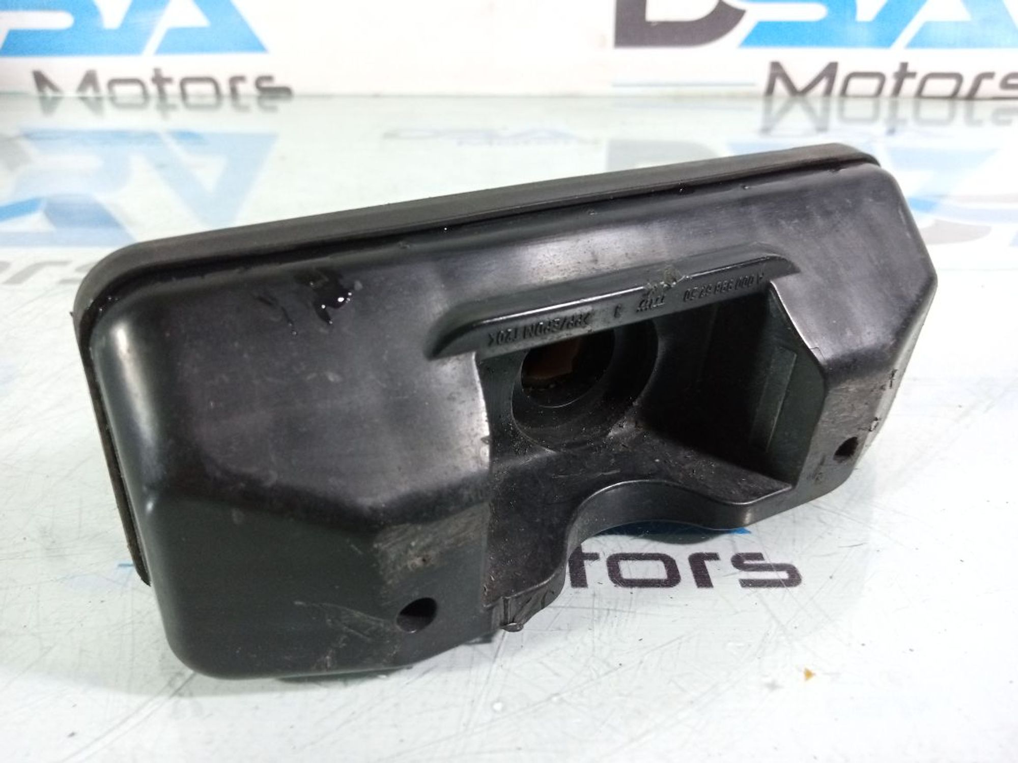 https://ycs.partsauto.market/partsauto-images/thmbs/userImages/b7628e092085f1f91467af1afb6e7630/part/b114bc5b-ce82-44cb-89ef-be90c2636b9a_1738847452457.jpg